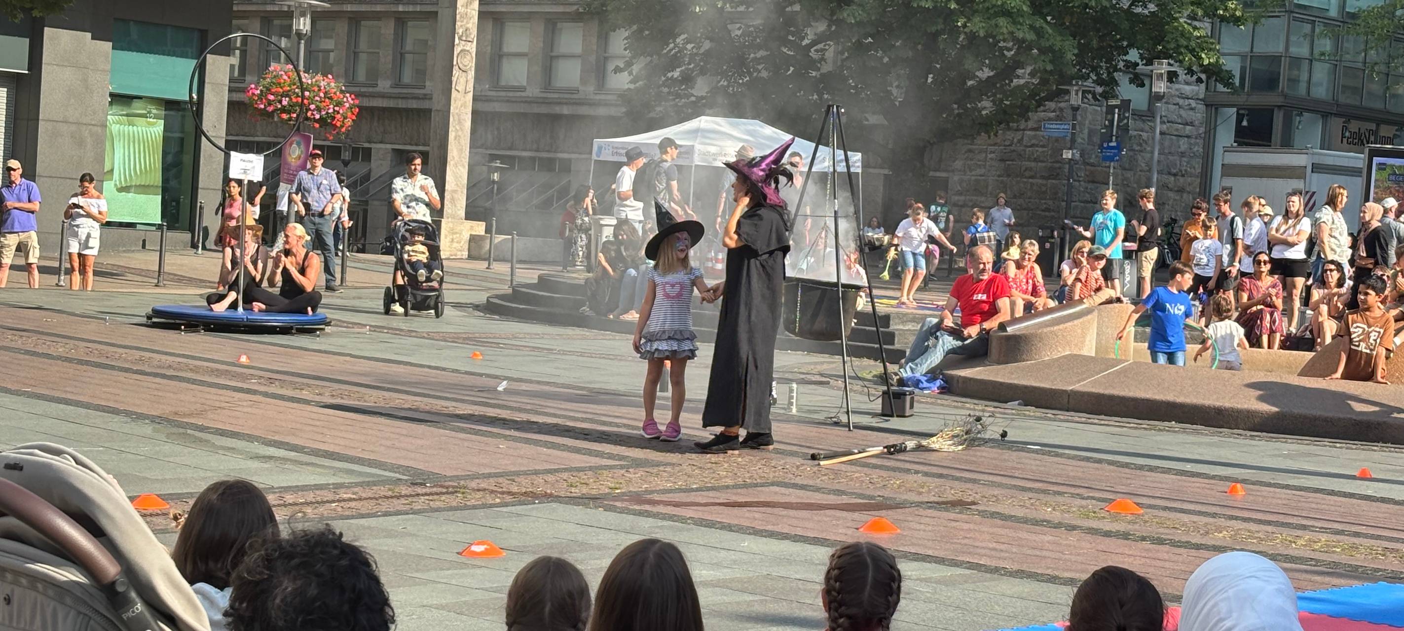 Essen feiert Straßenkunst: hautnah erleben und mitmachen