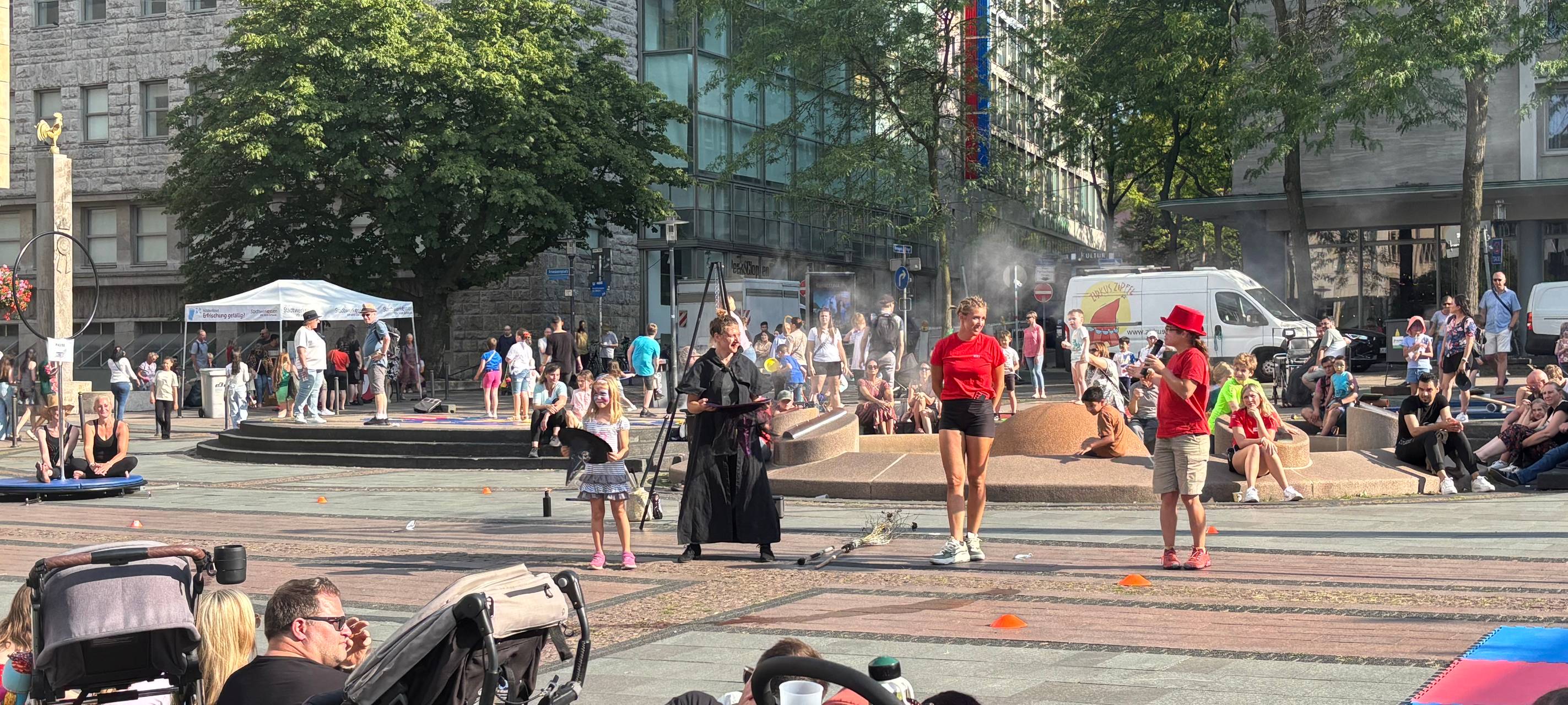 Essen feiert Straßenkunst: hautnah erleben und mitmachen