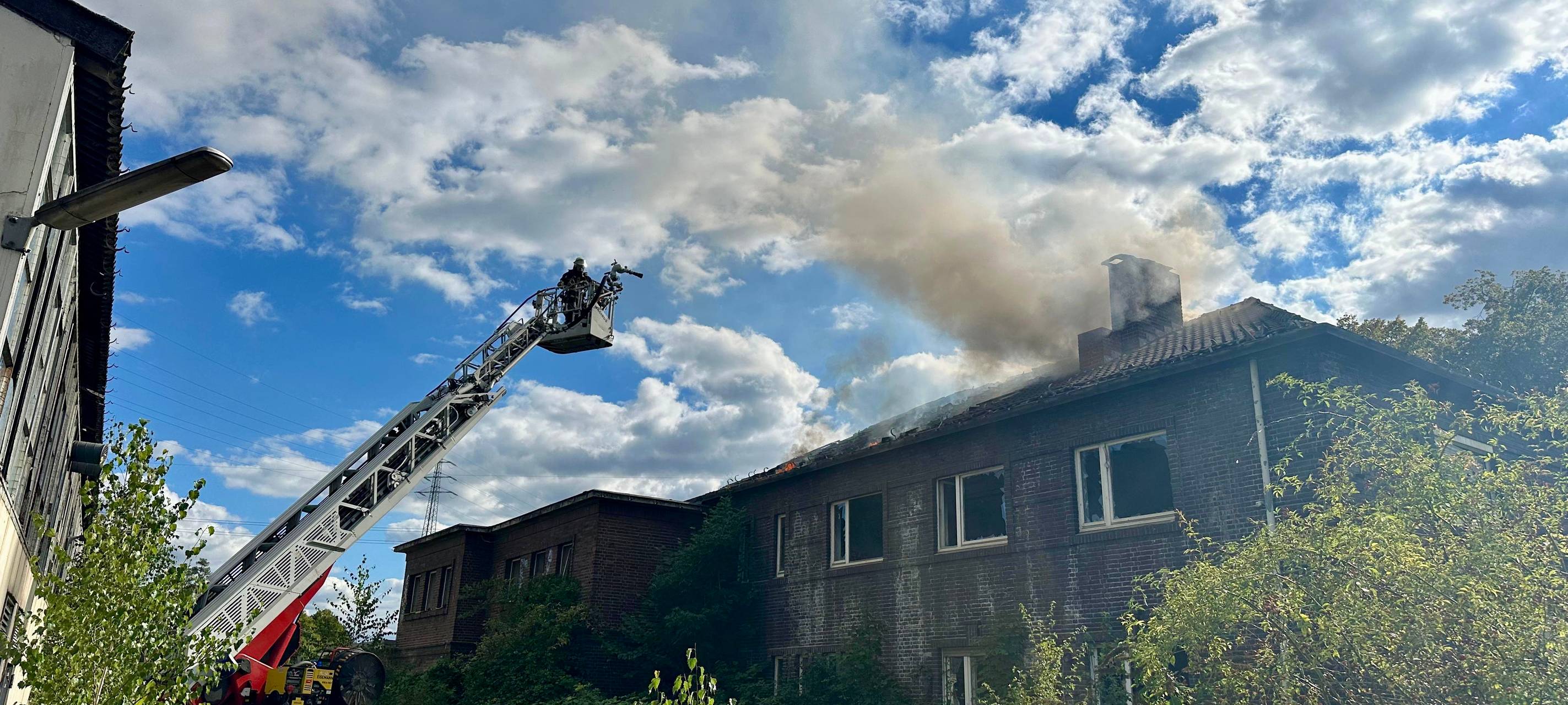 Feuerwehr Essen muss sich immer fragen: "Ist das Gebäude noch sicher?"