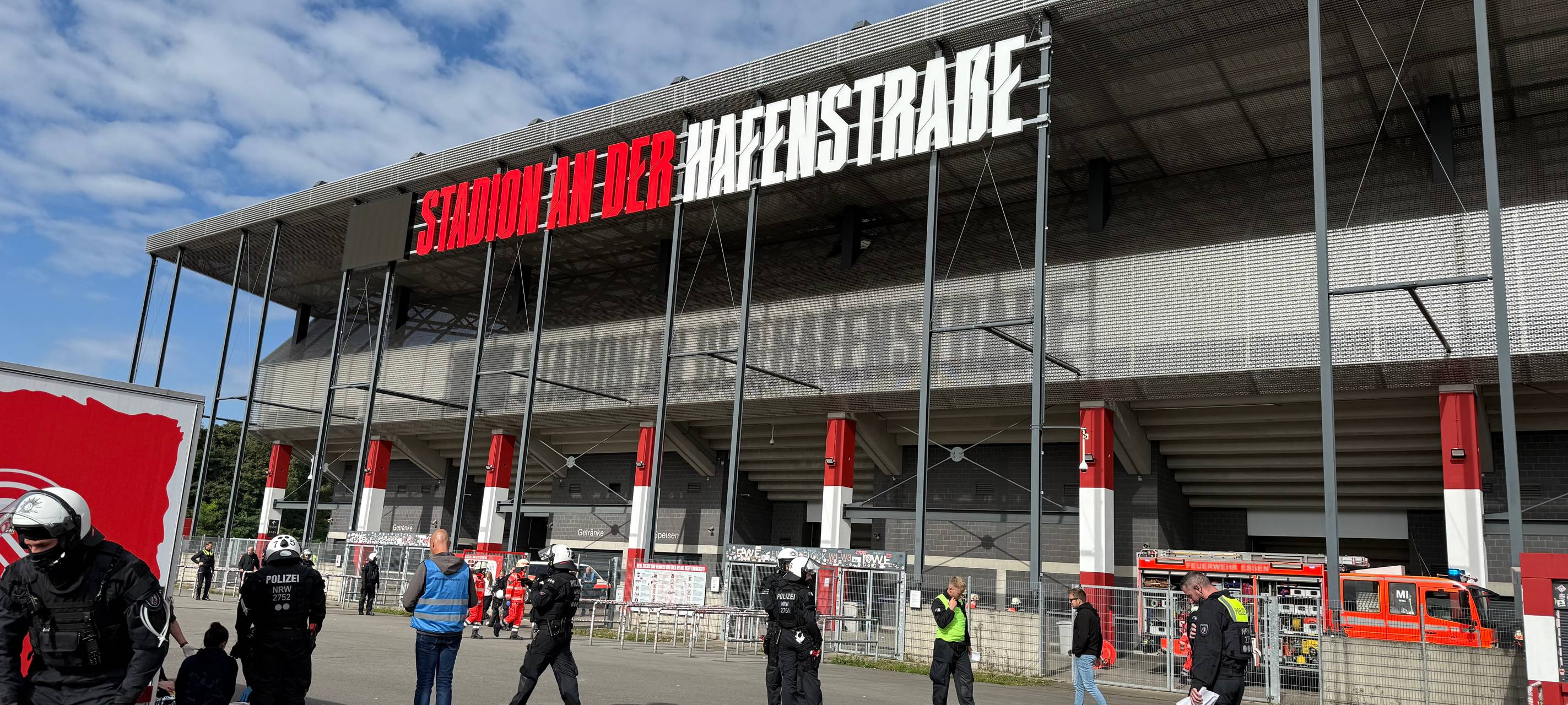 Anschlag aufs Stadion in Essen: Polizei trainiert Ernstfall