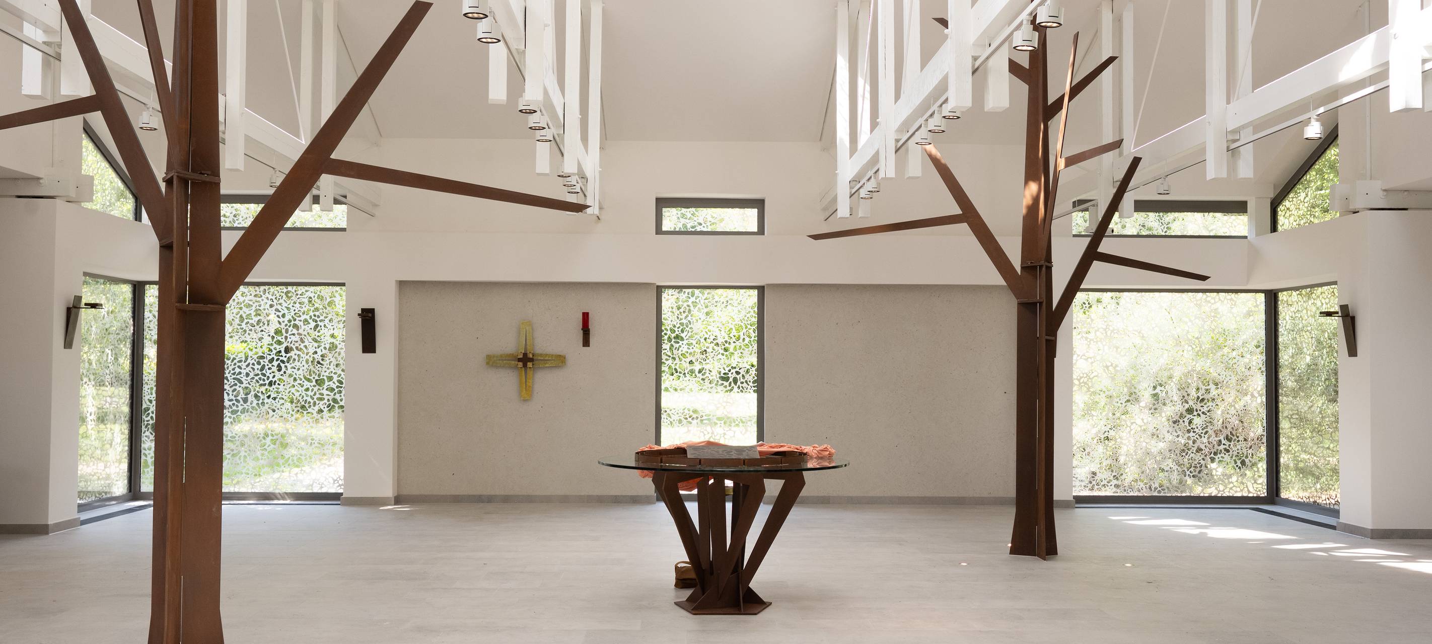 Kirche in Essen modernisiert - große Wiedereröffnung