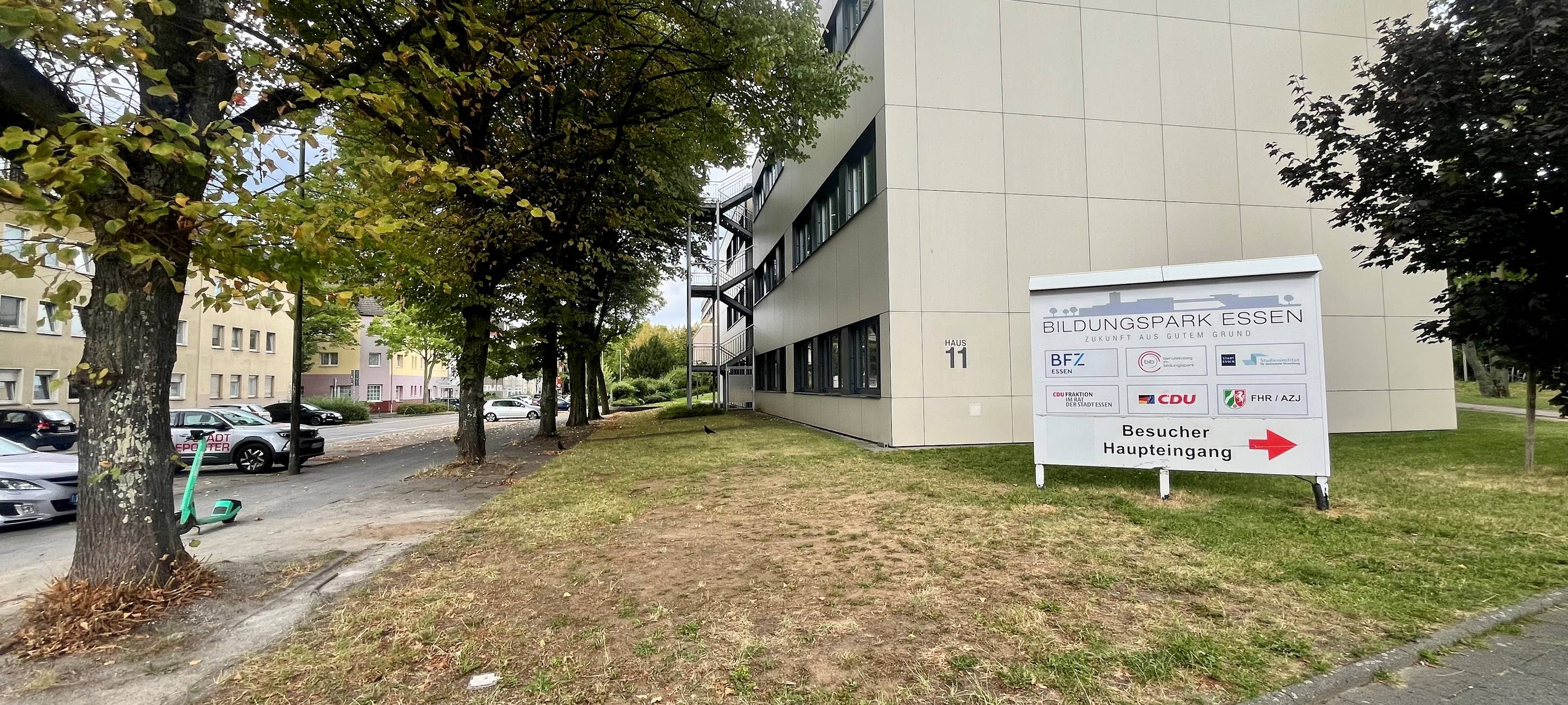 Großer Polizeieinsatz in Essen am Berufskolleg