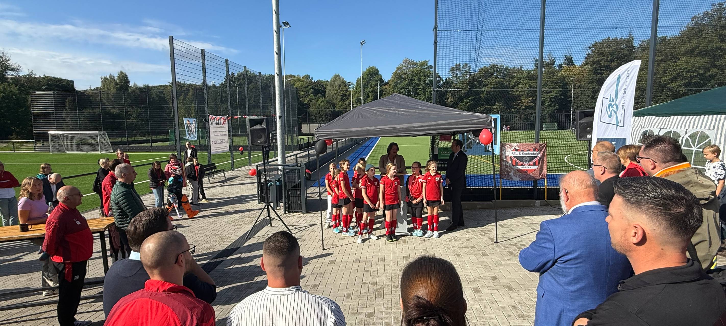 Nach Hochwasser in Essen: Neuer Sportplatz eröffnet