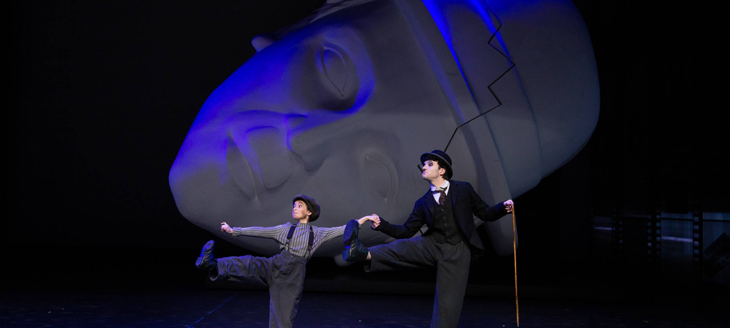 Charlie Chaplin-Hommage in Essen - 11-Jährige tanzt auf der großen Bühne