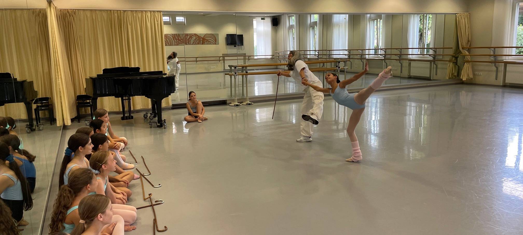 Charlie Chaplin-Hommage in Essen - 11-Jährige tanzt auf der großen Bühne