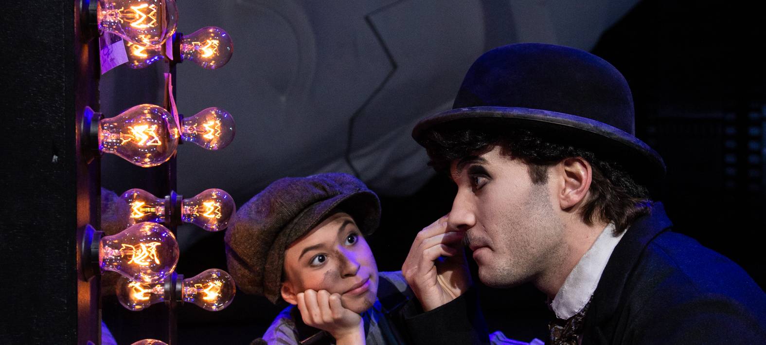 Charlie Chaplin-Hommage in Essen - 11-Jährige tanzt auf der großen Bühne