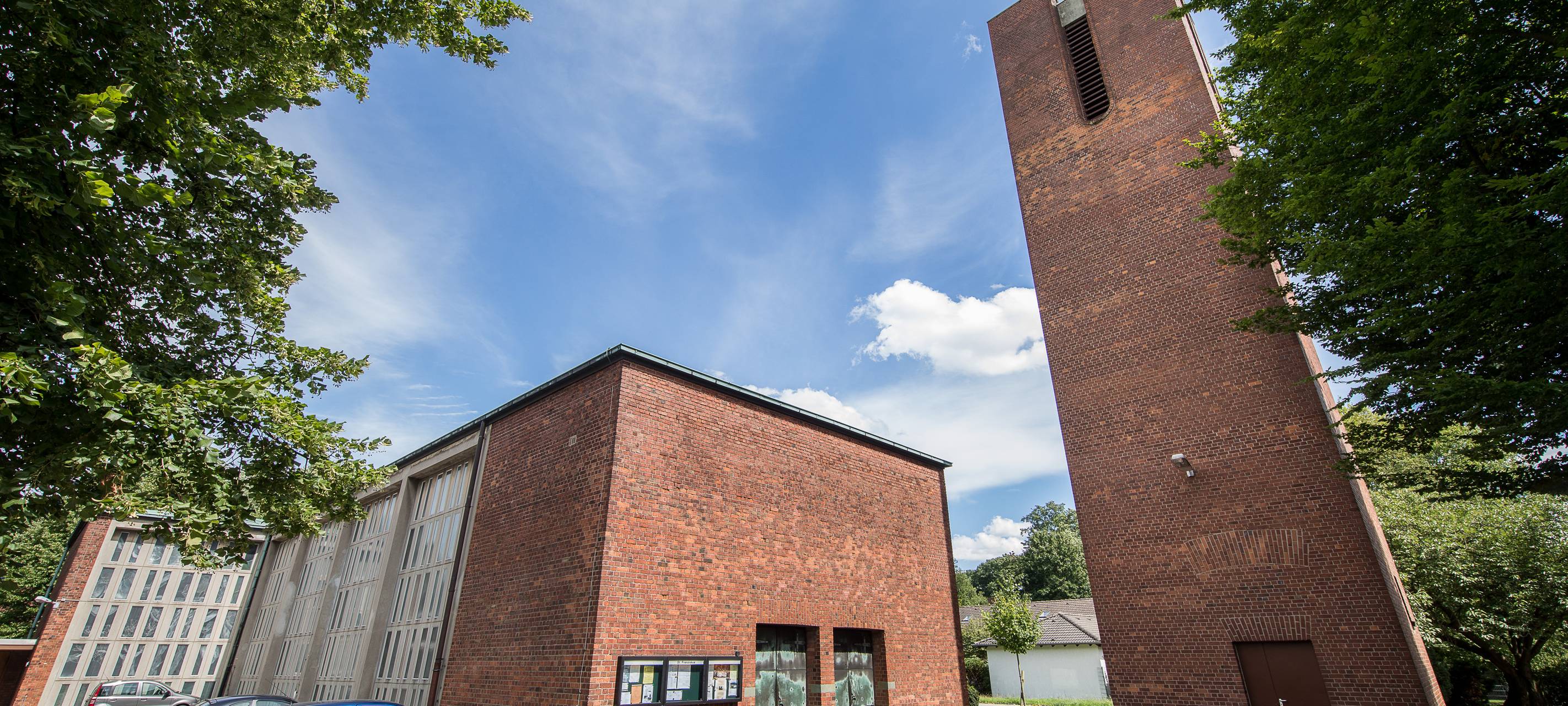 Gemeinsam in Essen: Kirche und Feuerwehr an einem Ort?