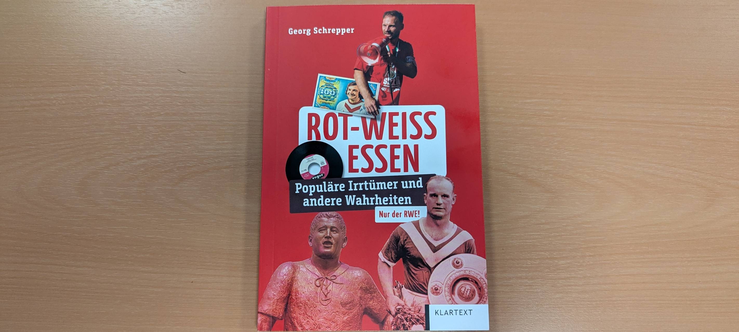Das Buch - Rot-Weiss Essen: "Populäre Irrtümer und andere Wahrheiten" von Georg Schrepper.