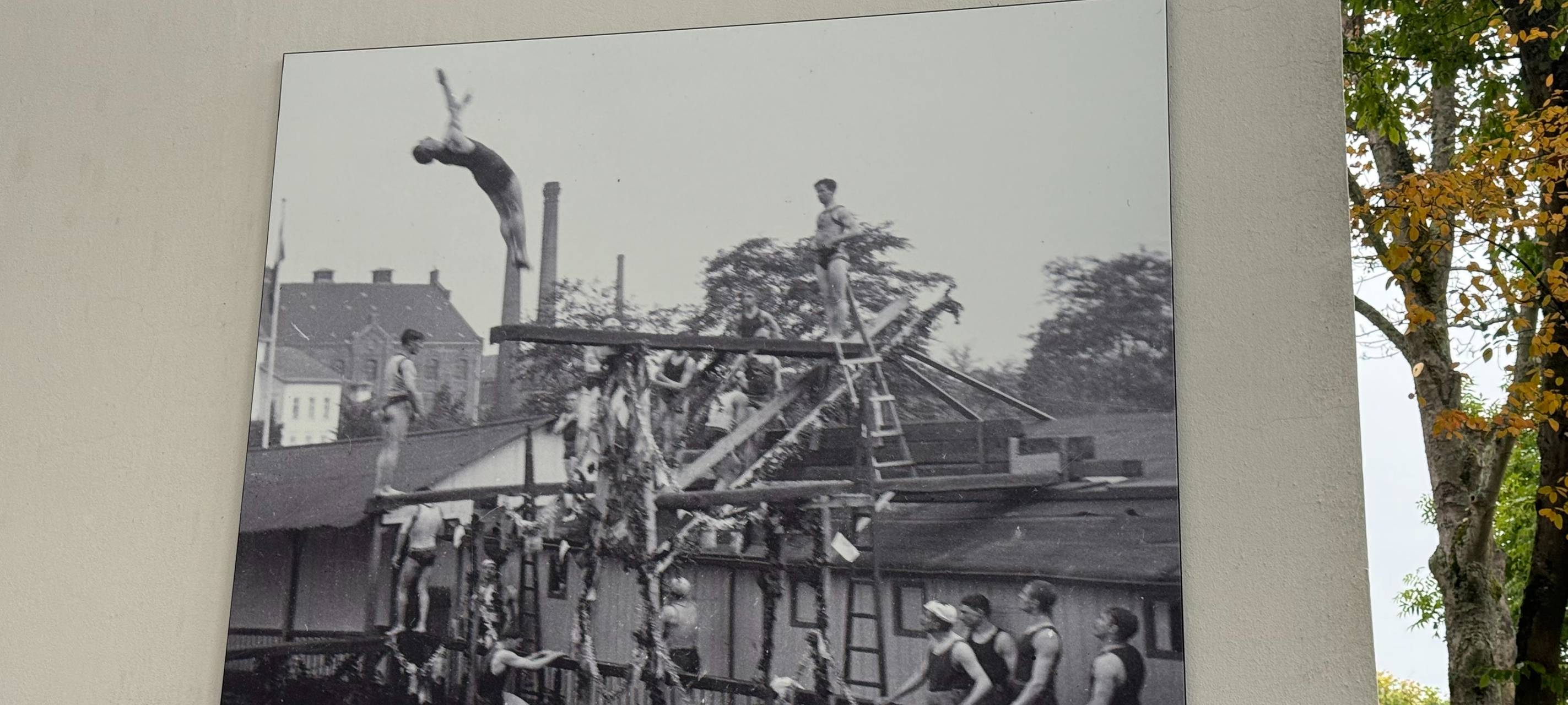 Zeitfenster Essen-Werden Fluss-Badeanstalt