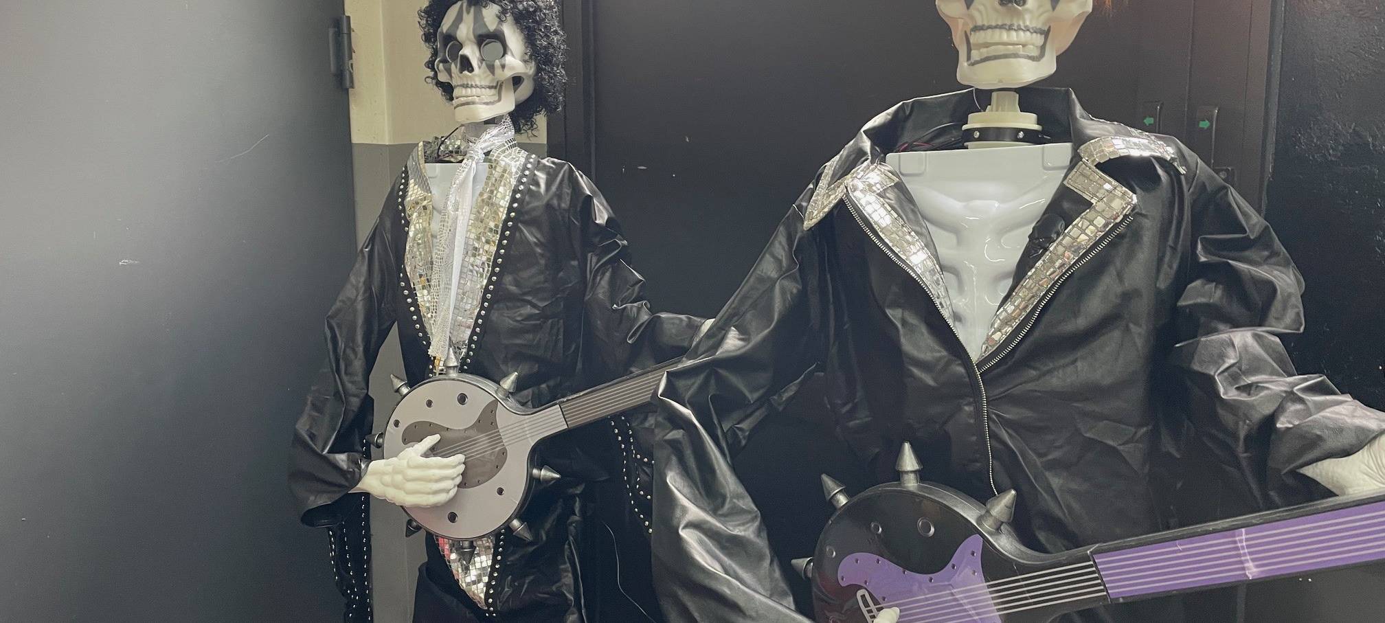 Weisse Flotte in Essen zu Halloween: Mole wird zur Geisterinsel