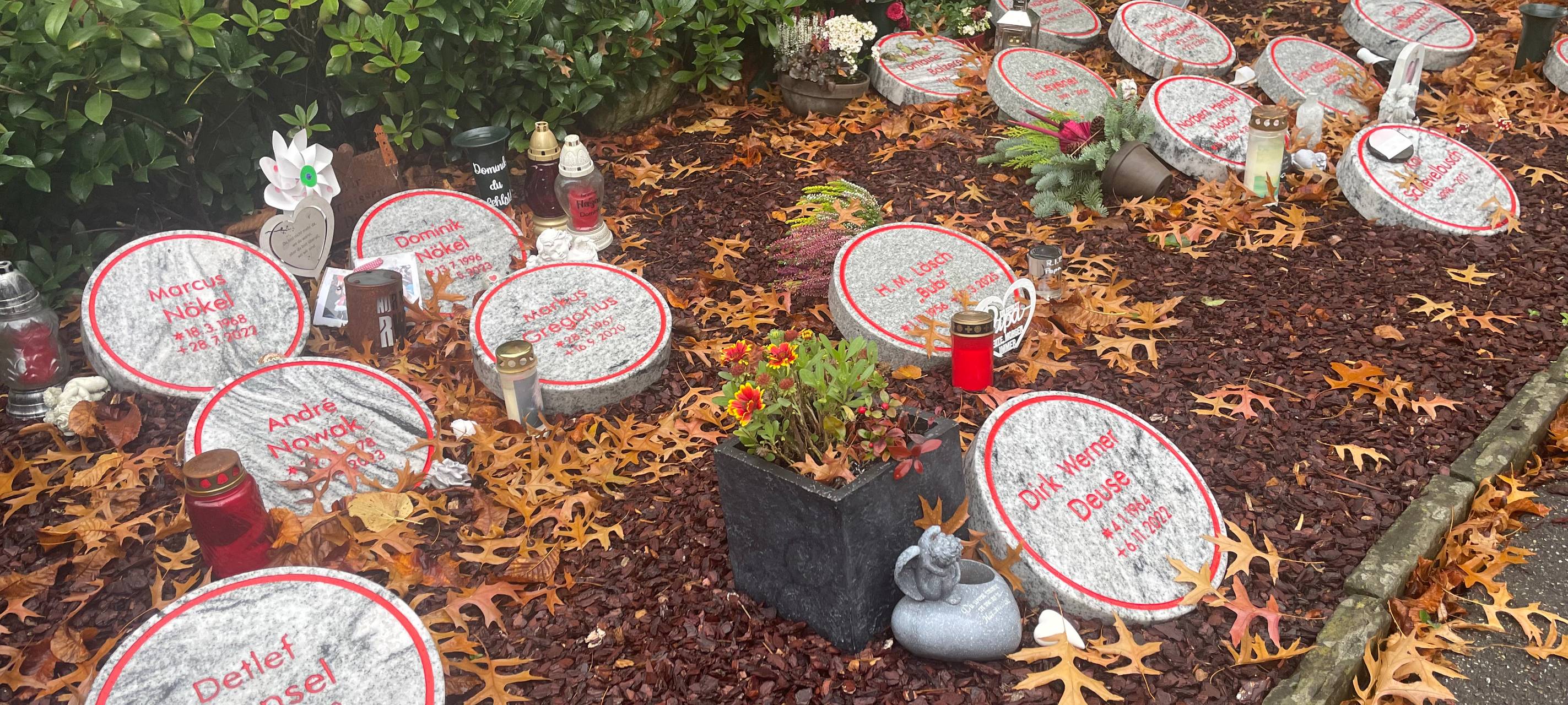 Vor Allerheiligen in Essen: Tipps und Trends für die Grabpflege auf dem Friedhof