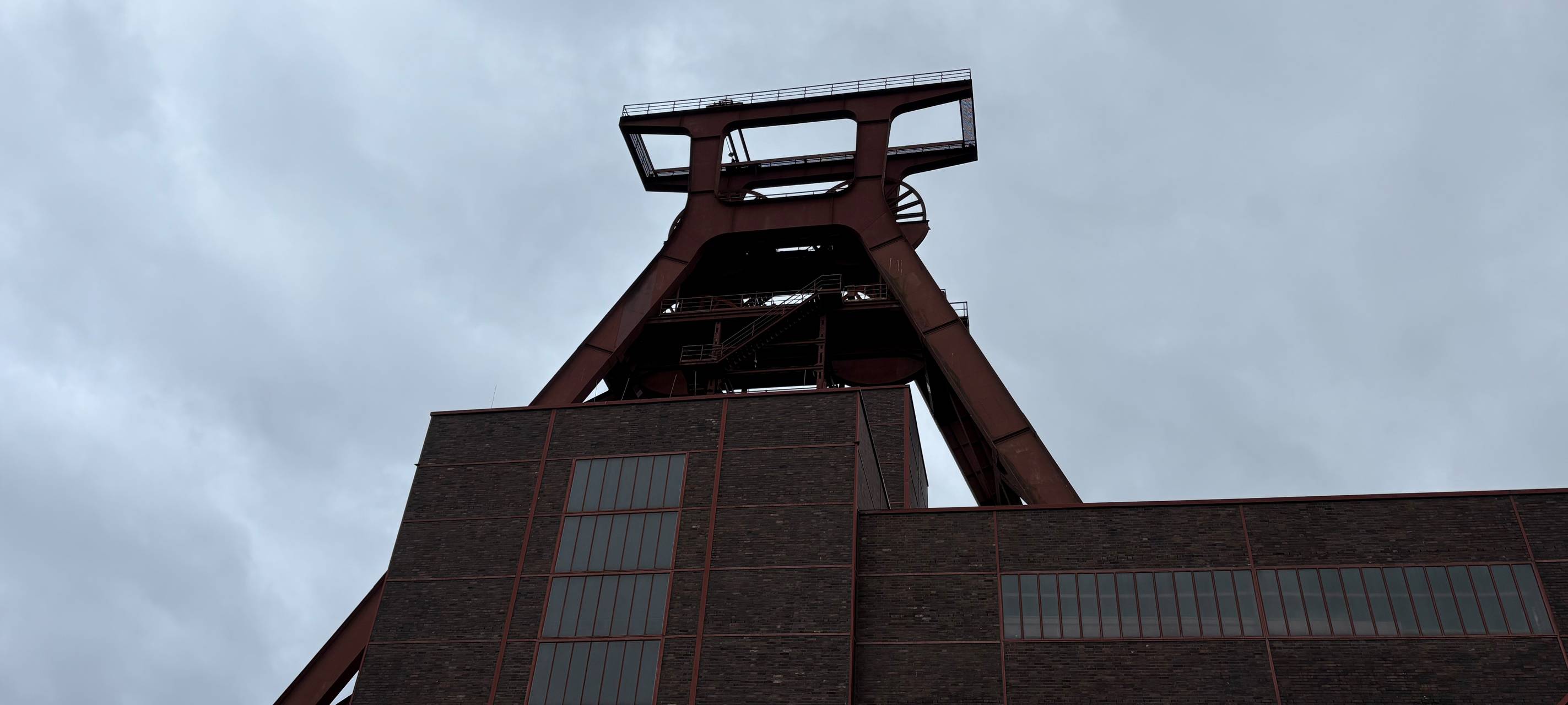 Zeche Zollverein in Essen - stehen die Räder für immer still?