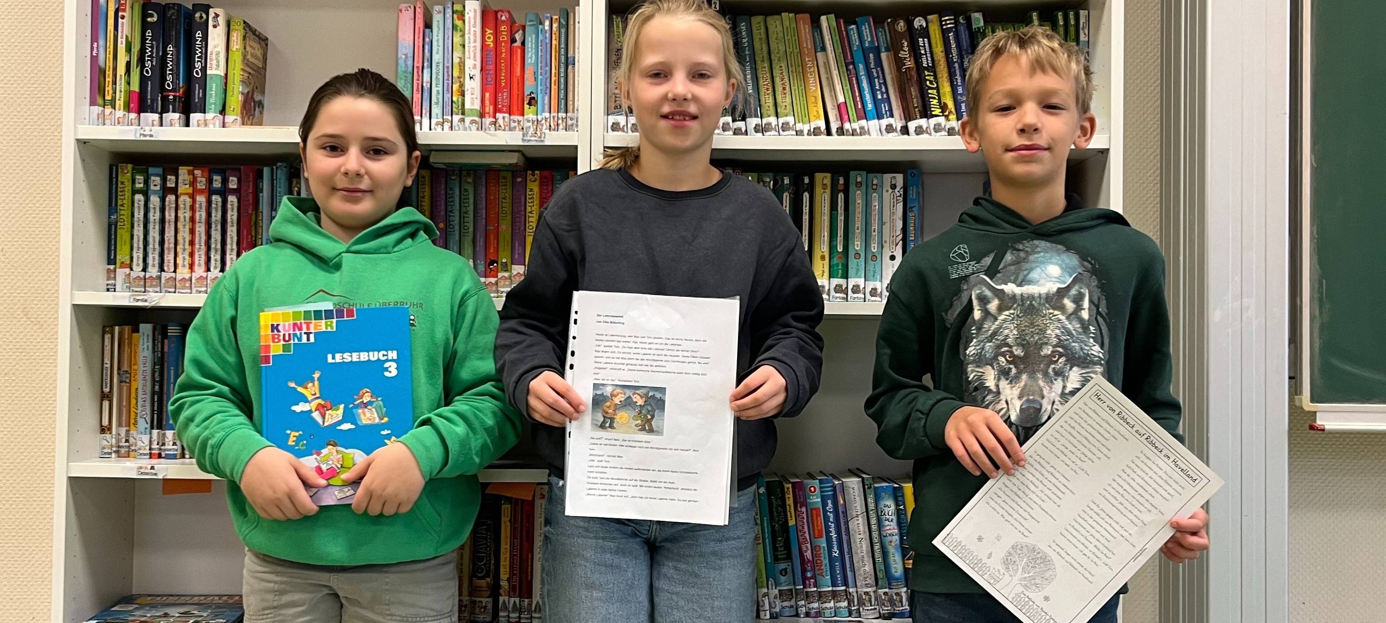Schüler in Essen lesen Geschichten vor am bundesweiten Vorlesetag