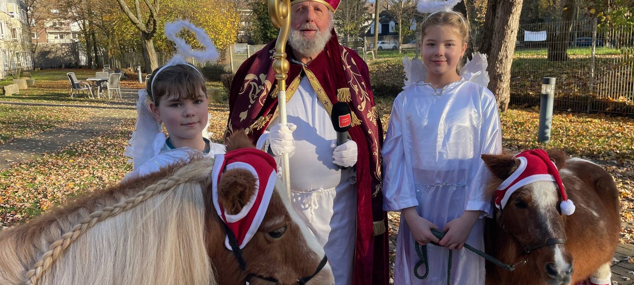Bürger-Weihnachtsmarkt in Essen mit vielen Spielwütigen