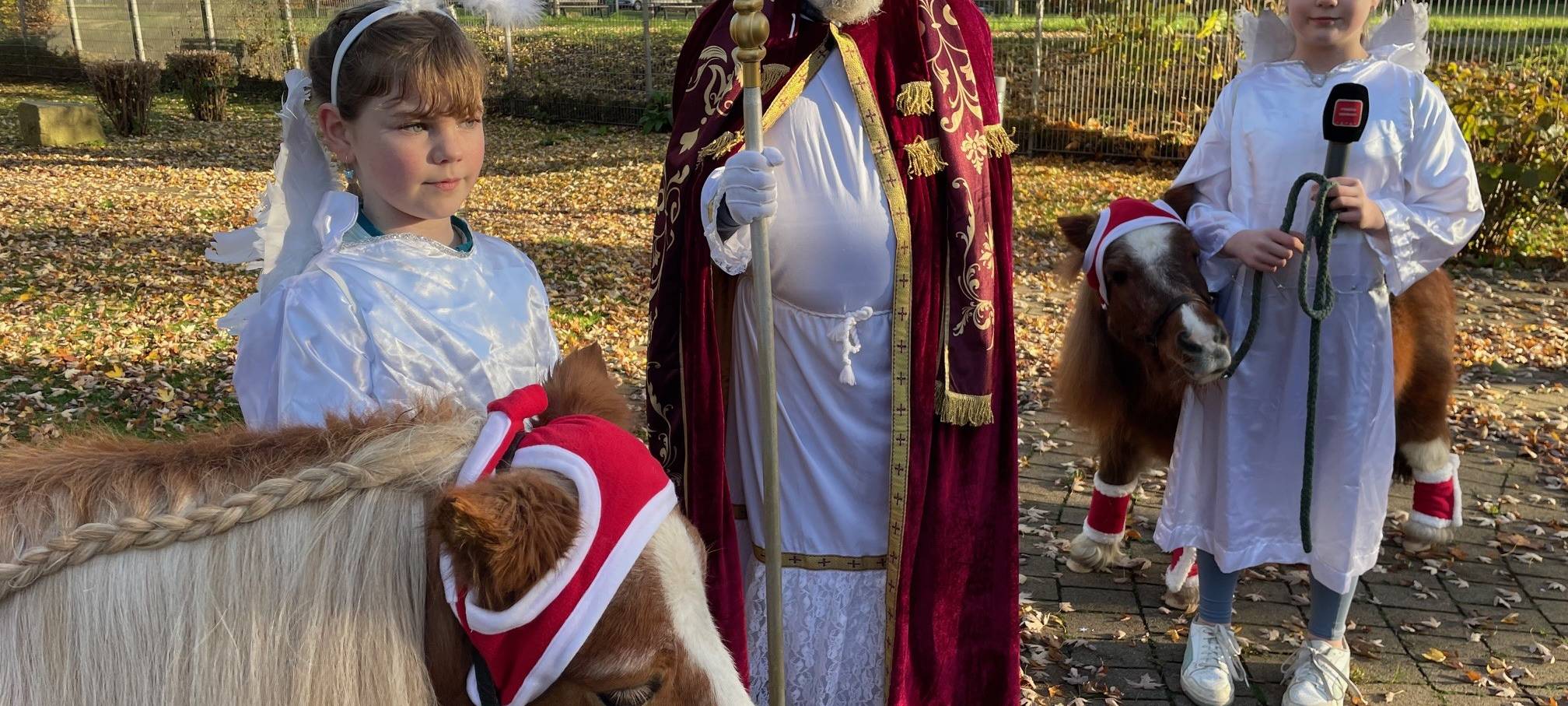 Bürger-Weihnachtsmarkt in Essen mit vielen Spielwütigen