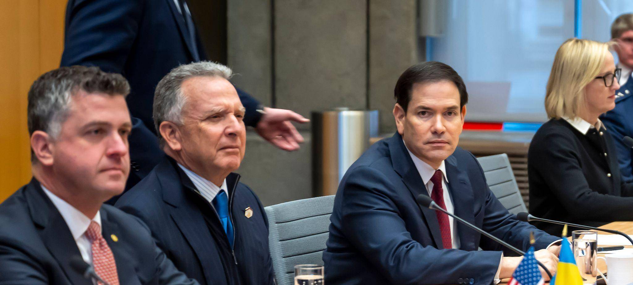 Ukraine-Krieg - Treffen in Genf zu US-Friedensplan