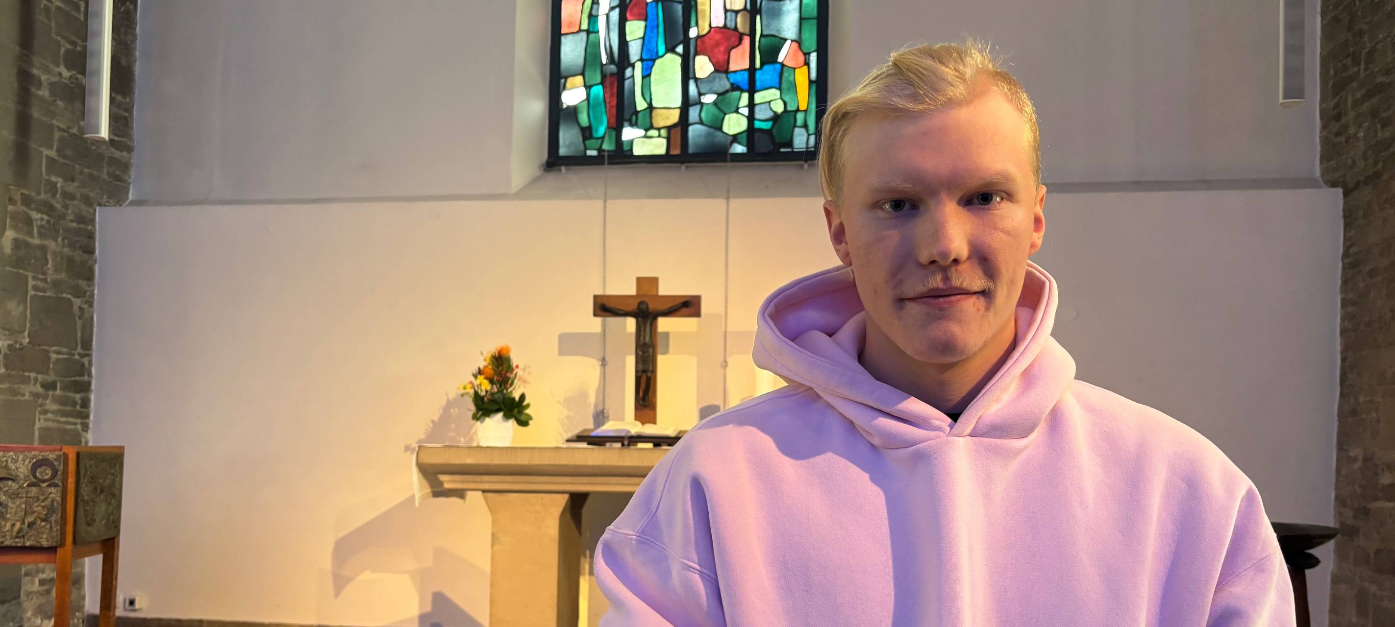 Tattoos in der Kirche: Überraschende Aktion in Essen