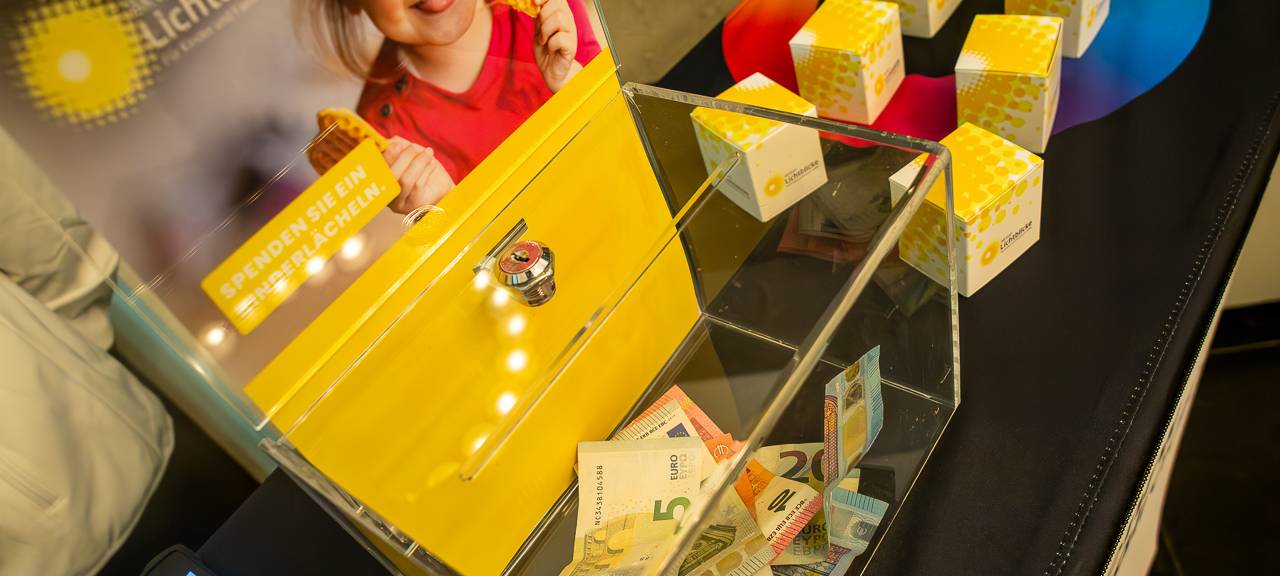 Leon Windscheidt – hautnah: Ein unvergesslicher Abend für Aktion Lichtblicke