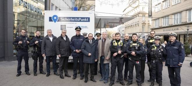 Mehr Sicherheit in Essen - Mobiler SicherheitsPunkt eröffnet