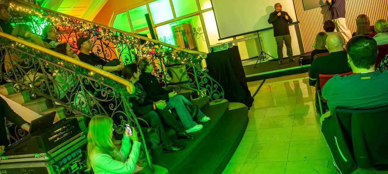 Leon Windscheidt – hautnah: Ein unvergesslicher Abend für Aktion Lichtblicke