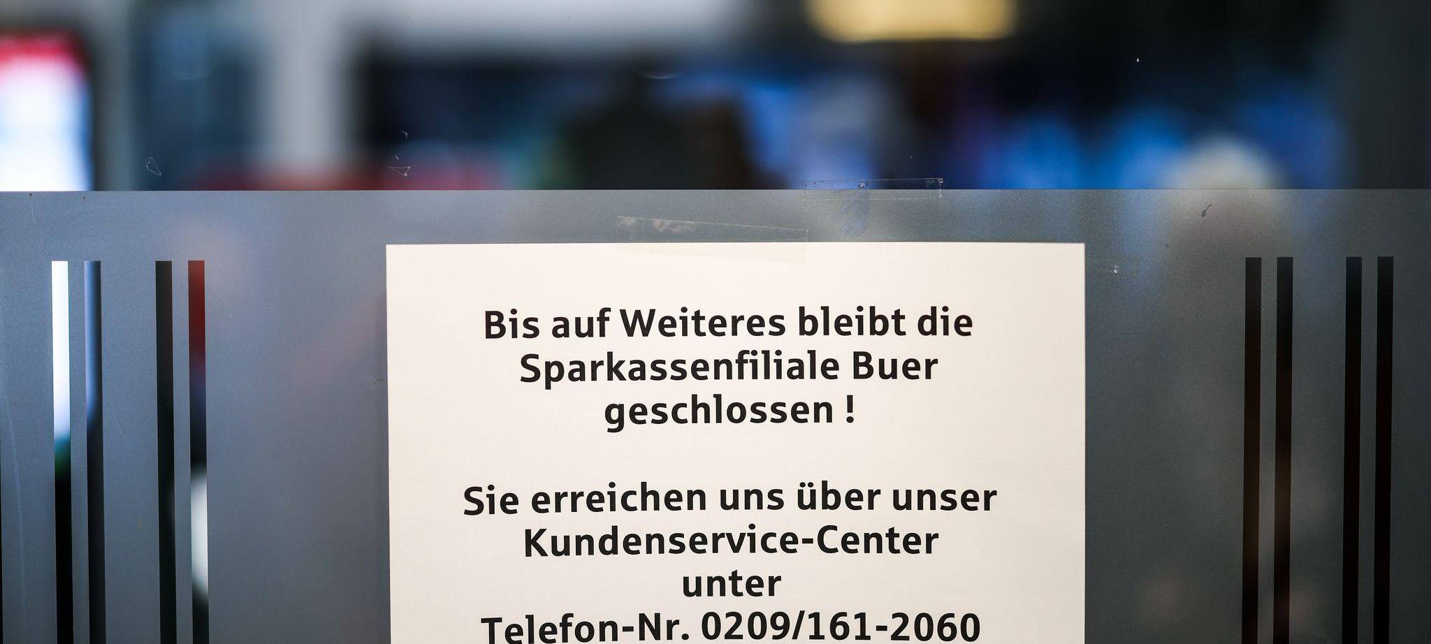 Nach Bankeinbruch - Tresorraum mit Bohrer aufgebrochen