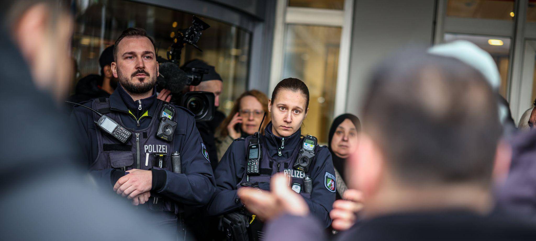 Nach Bankeinbruch - Tresorraum mit Bohrer aufgebrochen
