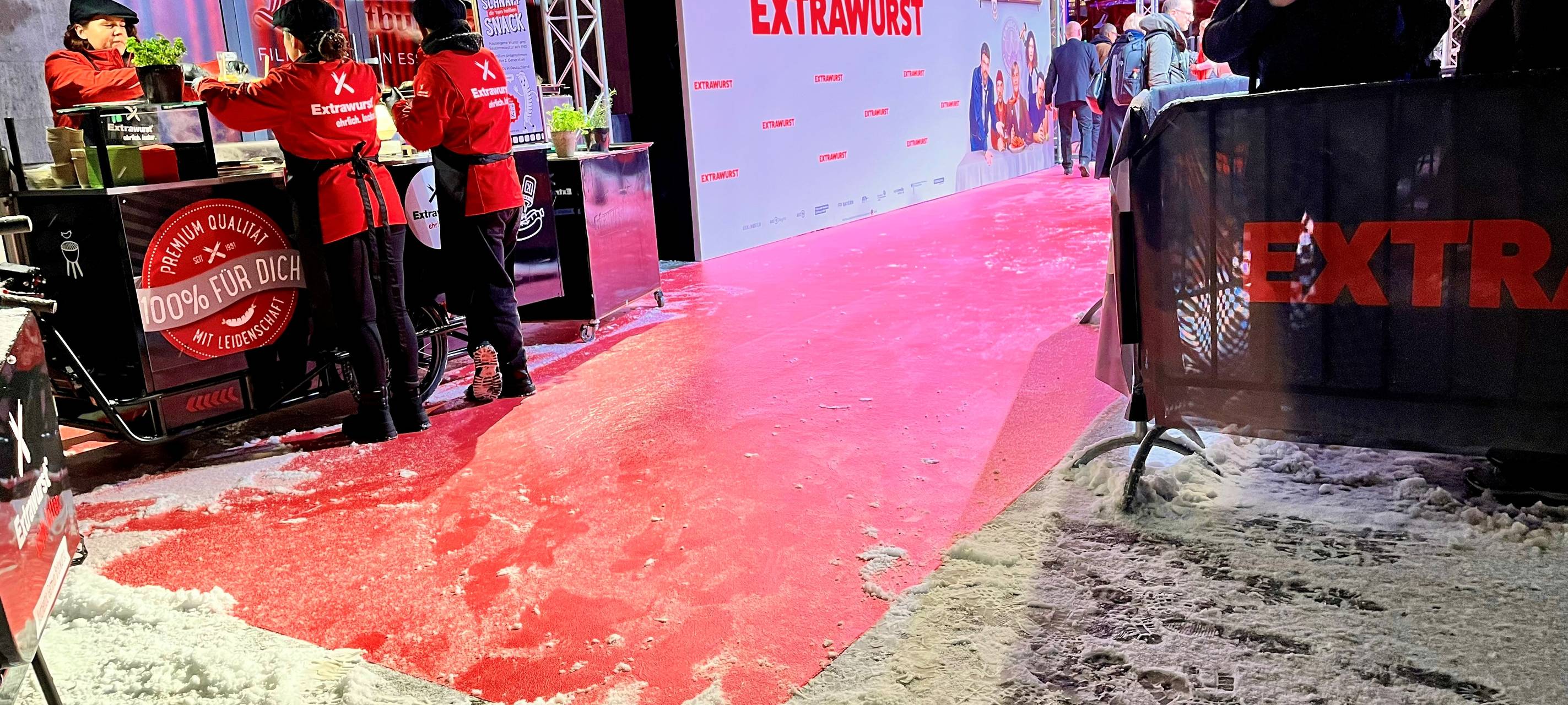 Premiere in Essen - Hape Kerkeling und Co. feiern "Extrawurst"