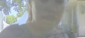 Polizei Essen sucht Frau nach EC-Karten-Missbrauch