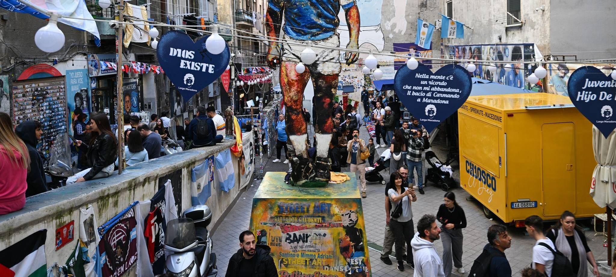 SSC Neapel - Eintracht Frankfurt - Features