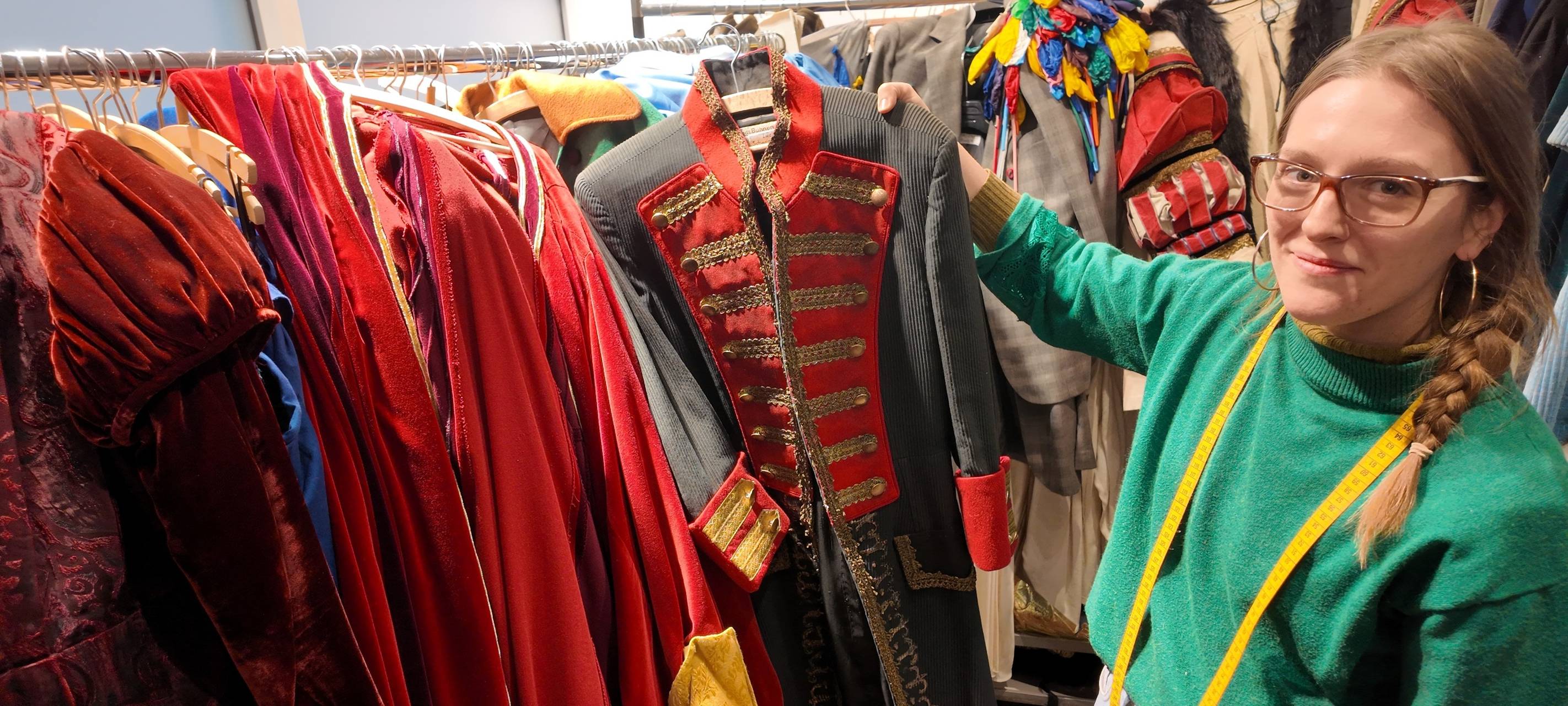 XXL-Kostümverkauf in Essen im Grillo-Theater