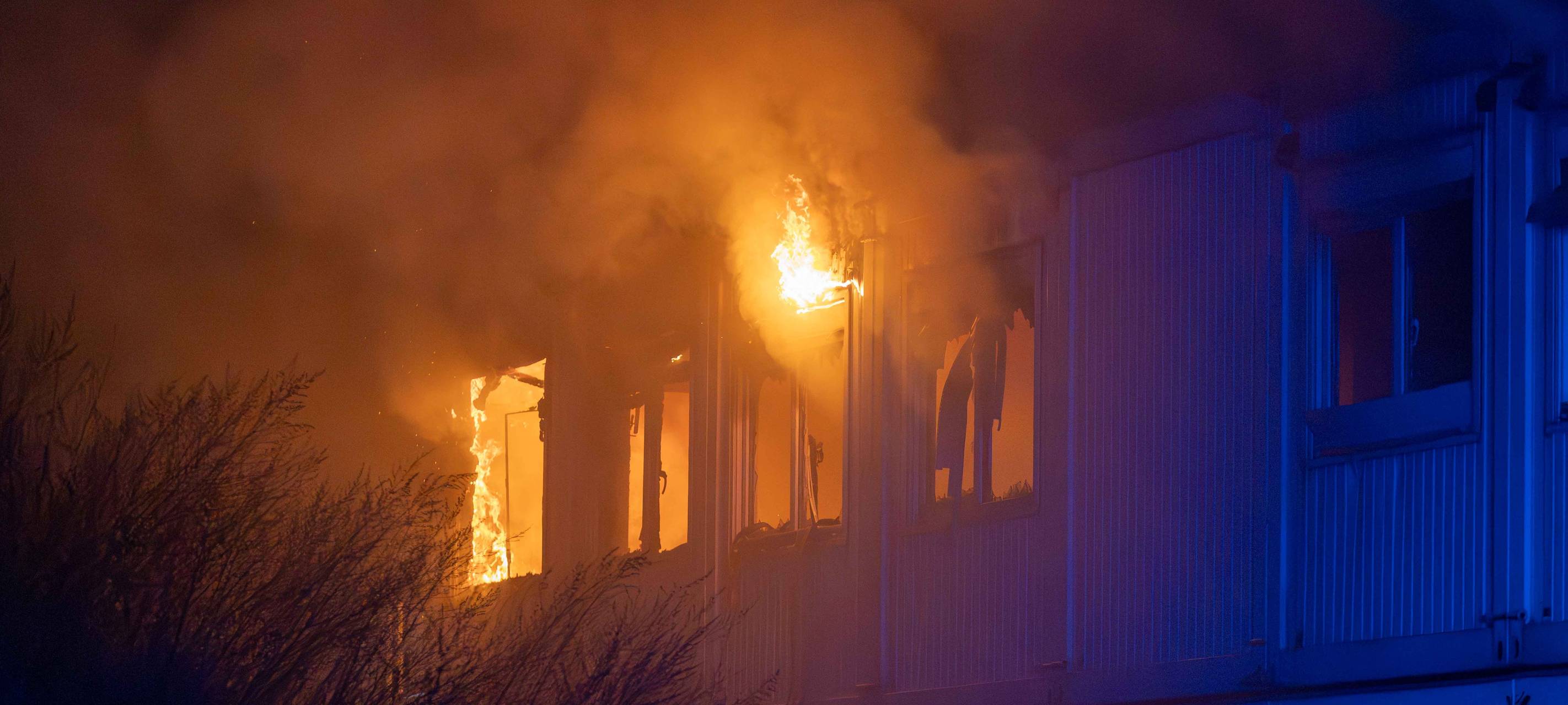 Baucontainer in Essen in Flammen
