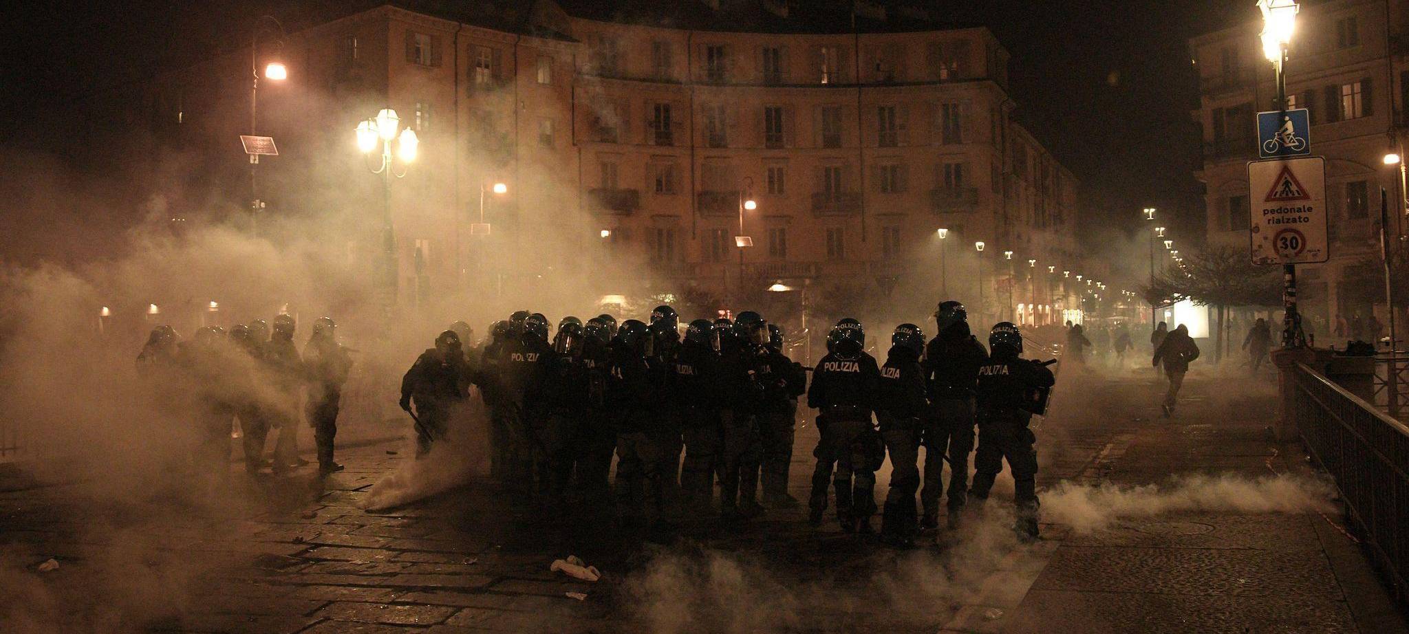 Krawalle wegen Räumung des Turiner Zentrums Askatasuna