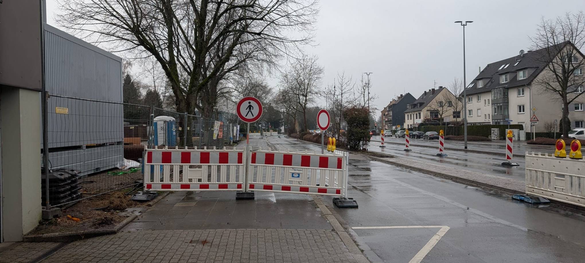 Schule in Essen wird erweitert - Straße gesperrt