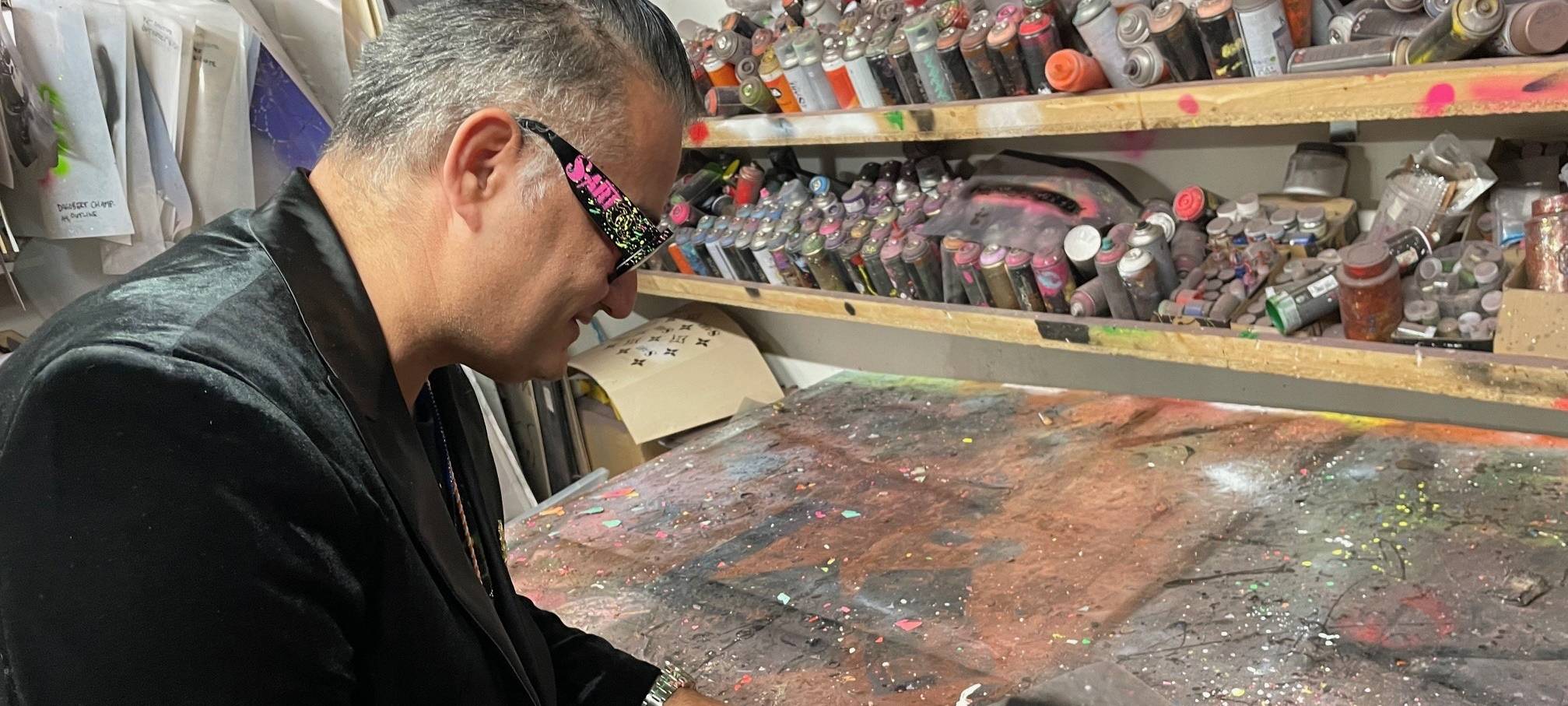 Pop-Art-Künstler aus Essen gestaltet Karnevalswagen