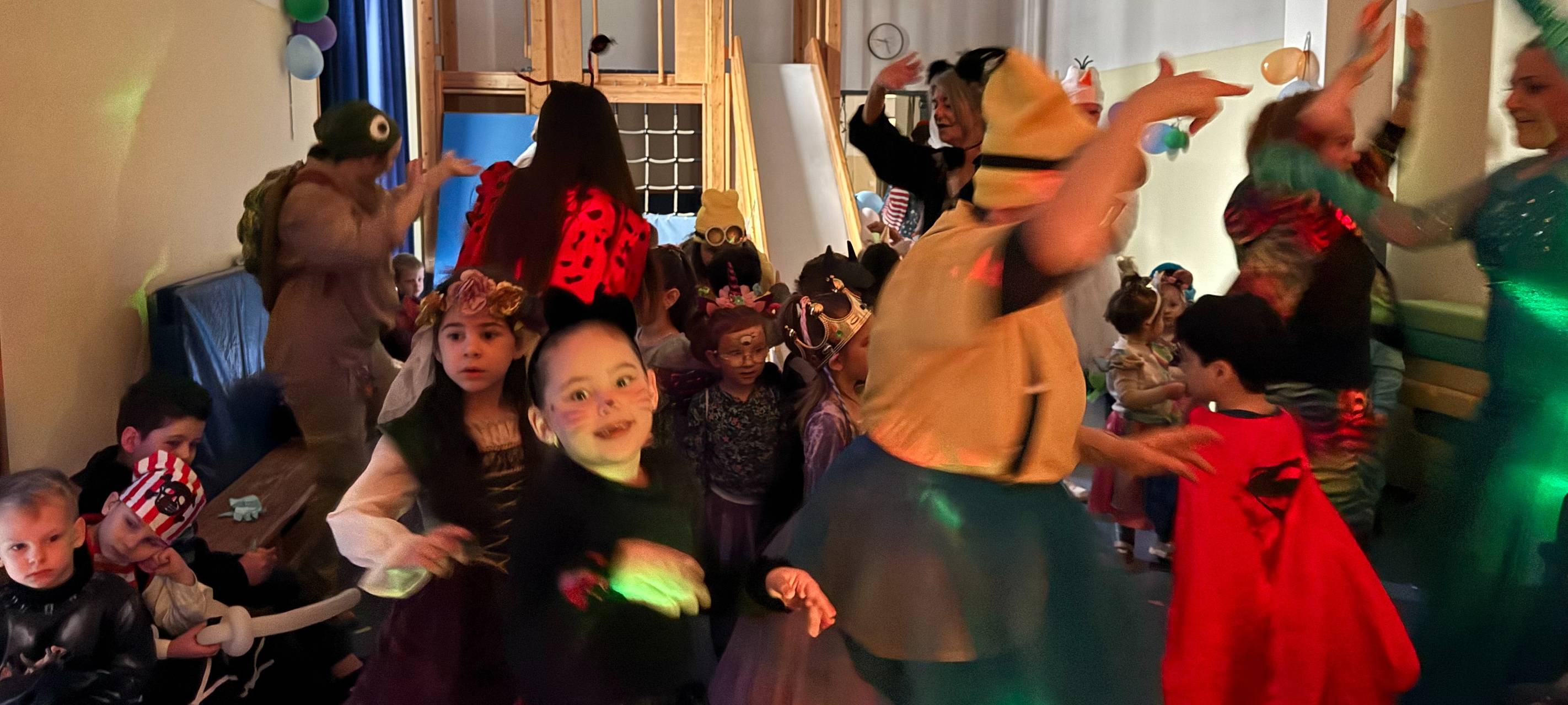 Der Radio Essen Kamelle-Express 2026 - Karneval bei Euch