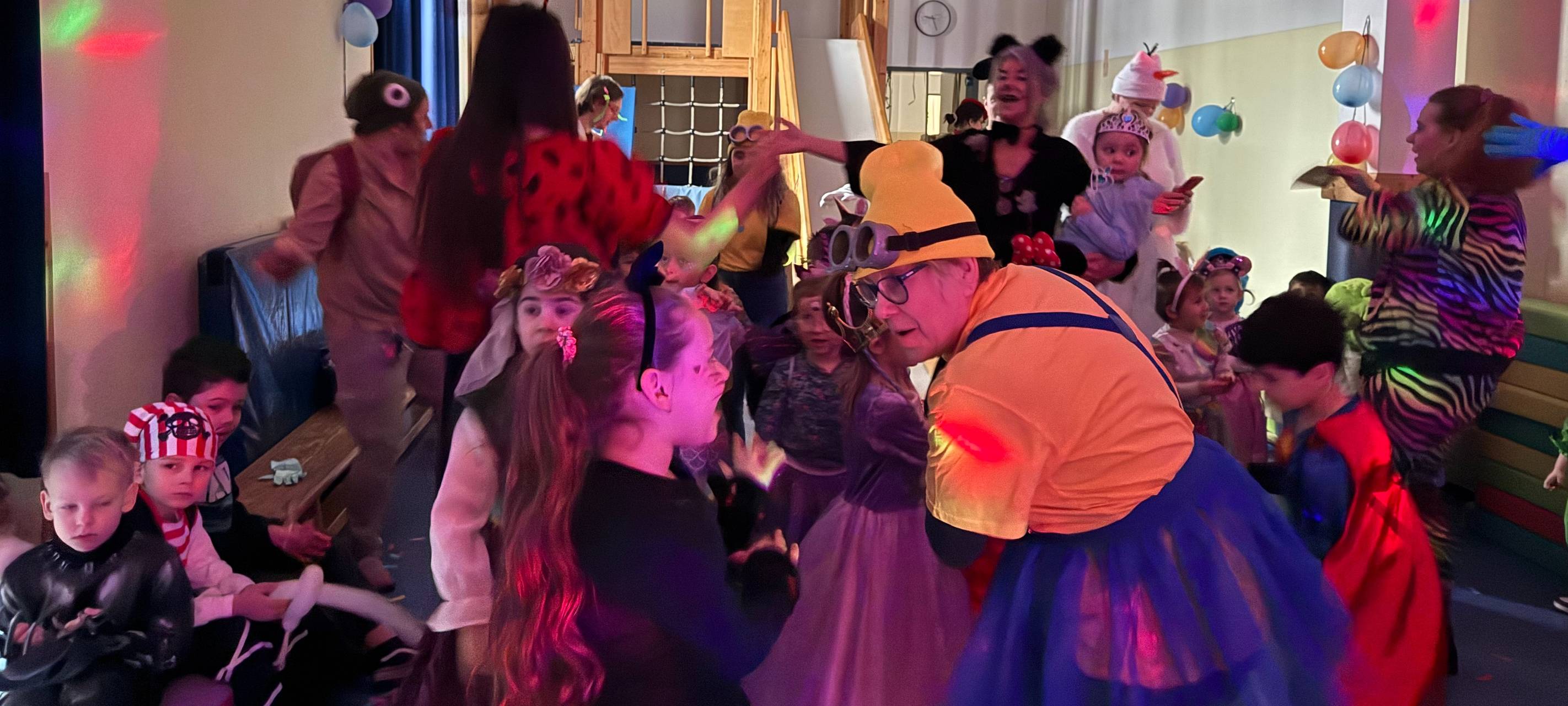 Der Radio Essen Kamelle-Express 2026 - Karneval bei Euch