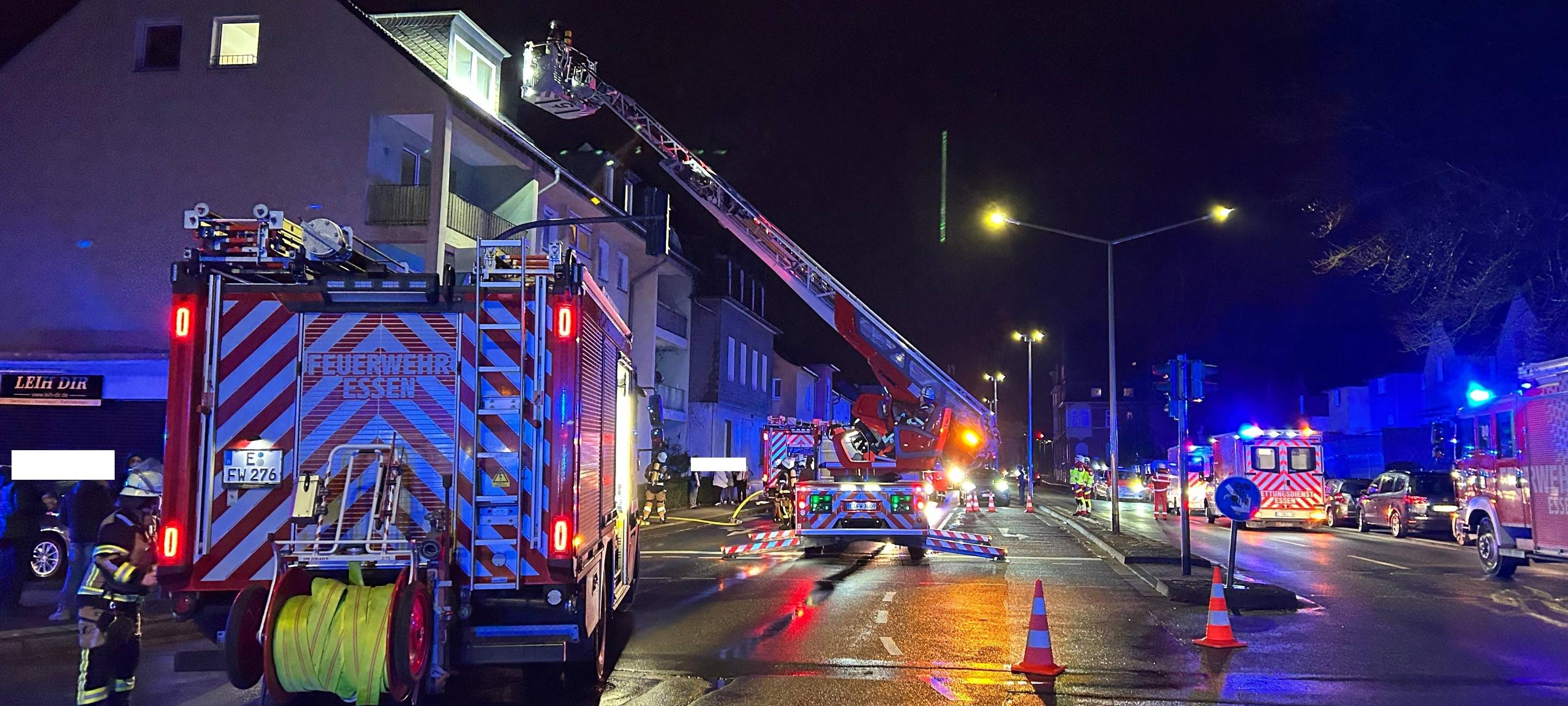 Zufällig in der Nähe: Feuerwehrmann in Essen rettet Mann