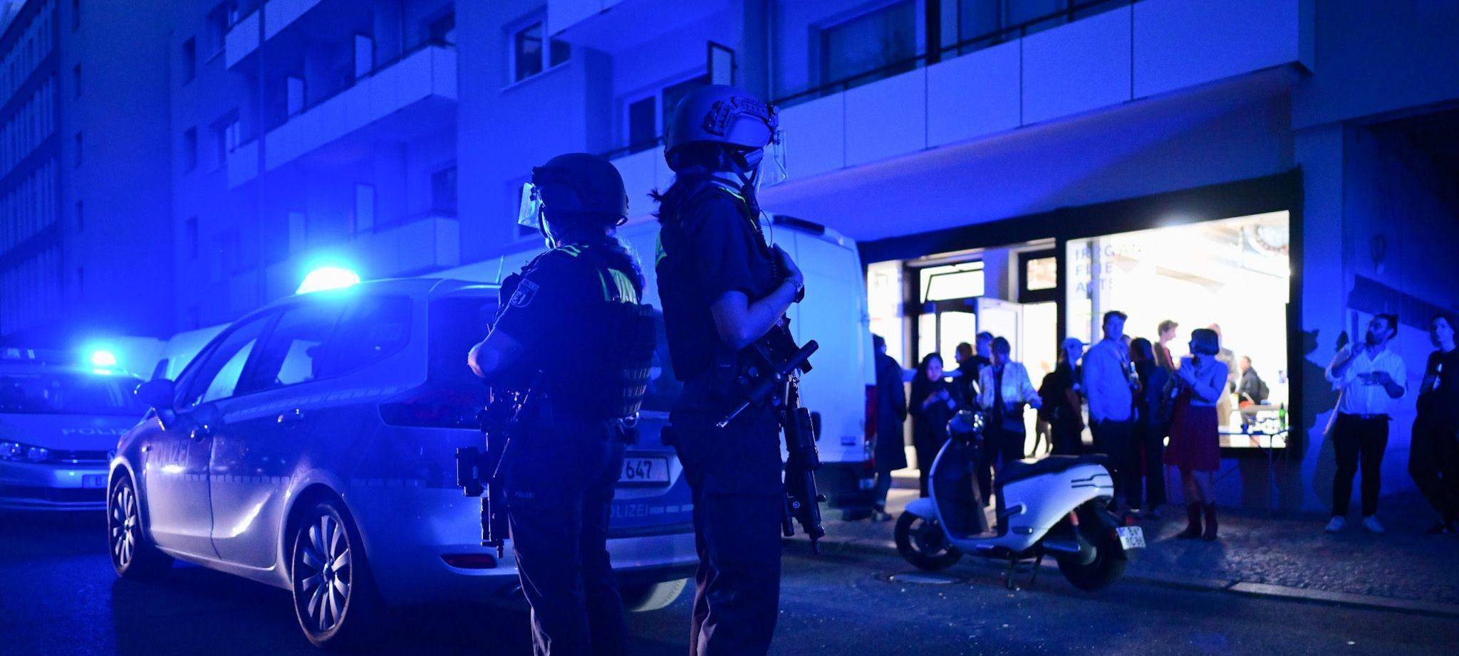 Nächtlicher Polizeieinsatz nach Schüssen in Berlin