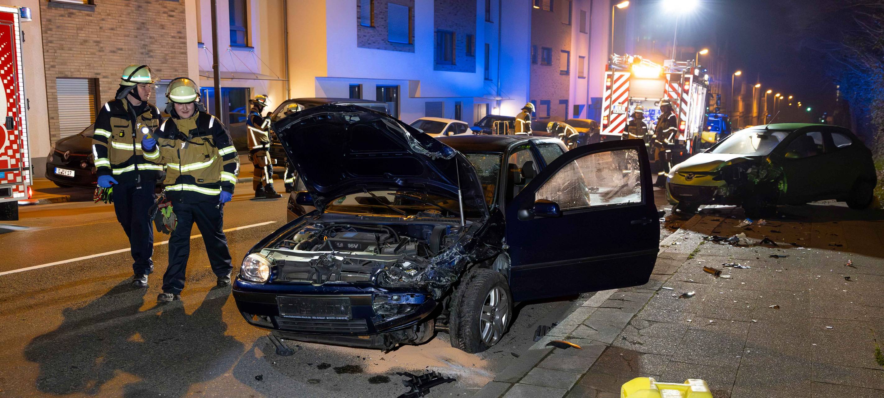 Parkendes Auto in Essen gerammt - Alkohol im Spiel?