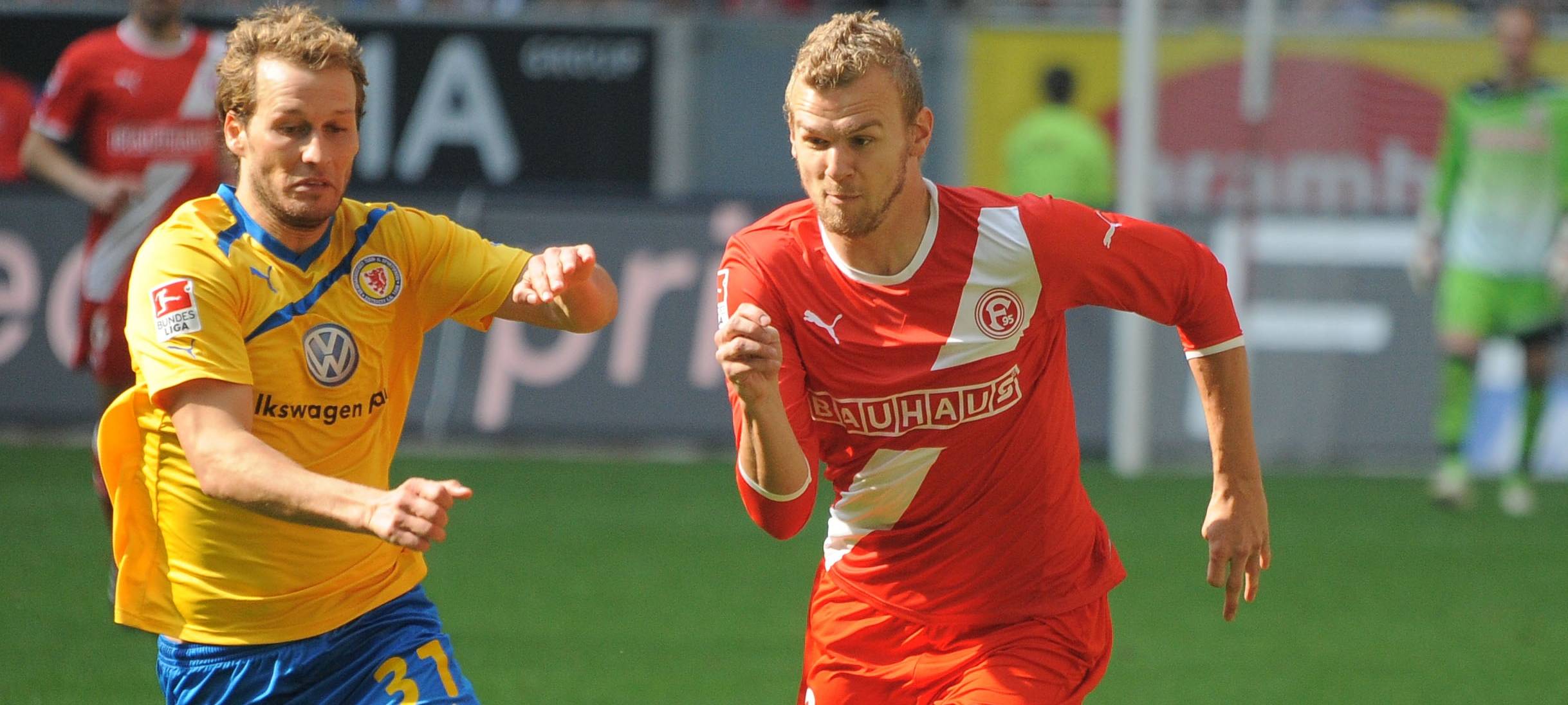 Sascha Dum im Trikot von Fortuna Düsseldorf, beim Spiel in der 2. Bundesliga am 24. März 2012.