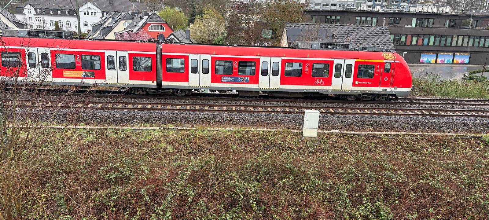 S6 in Essen gestrandet - Feuerwehr evakuiert Zuggäste