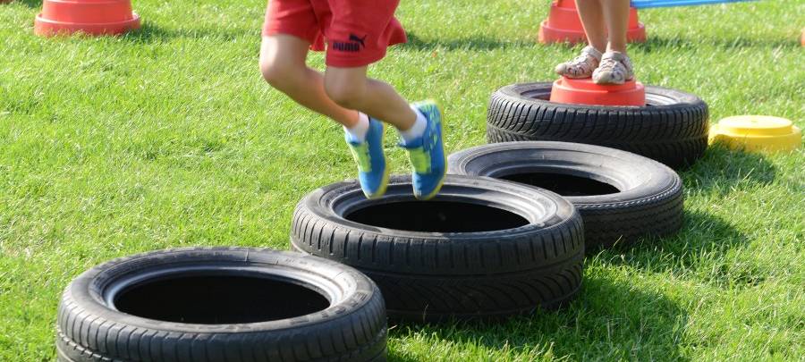 Neuer Kunstrasen für große Sportanlage in Essen