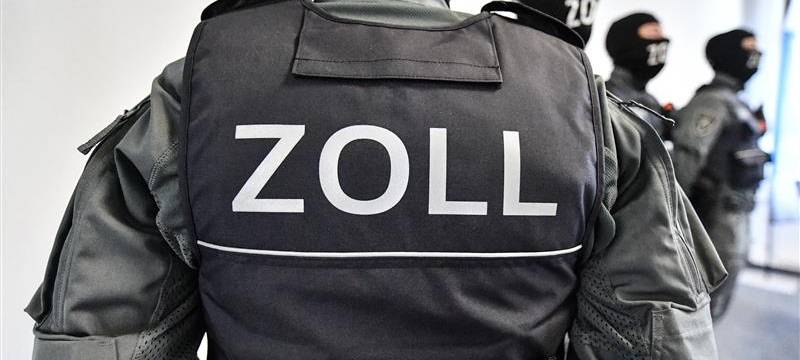 Großer Zolleinsatz in Essen - Durchsuchungen auch bei Amazon