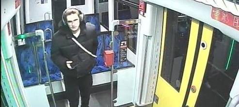 Straßenbahnfahrer in Essen geschlagen - Fotofahndung
