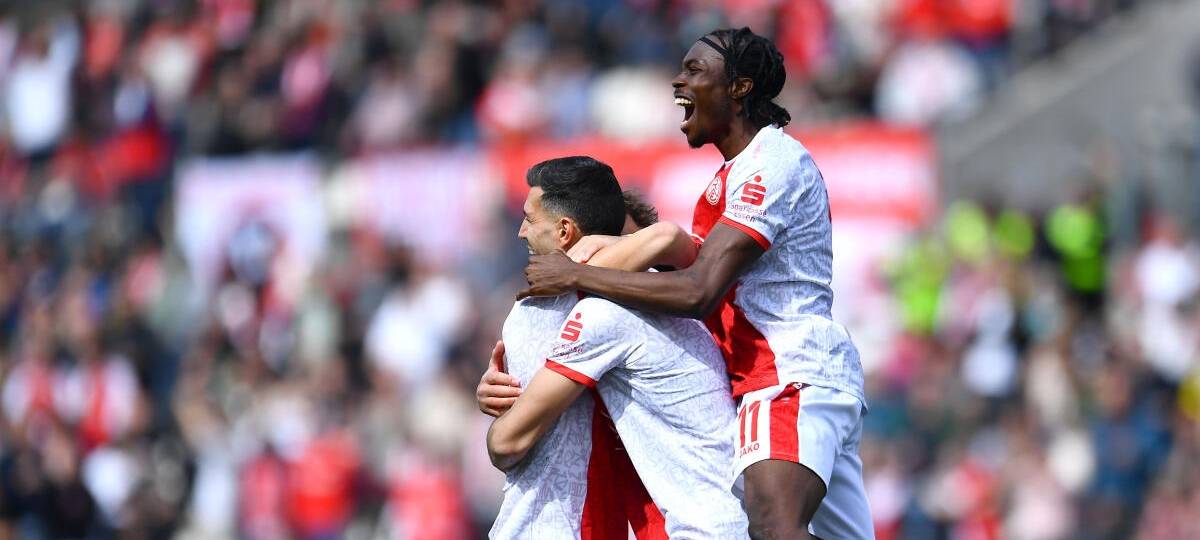 Siebter Sieg in Folge: RWE bleibt auf Platz zwei