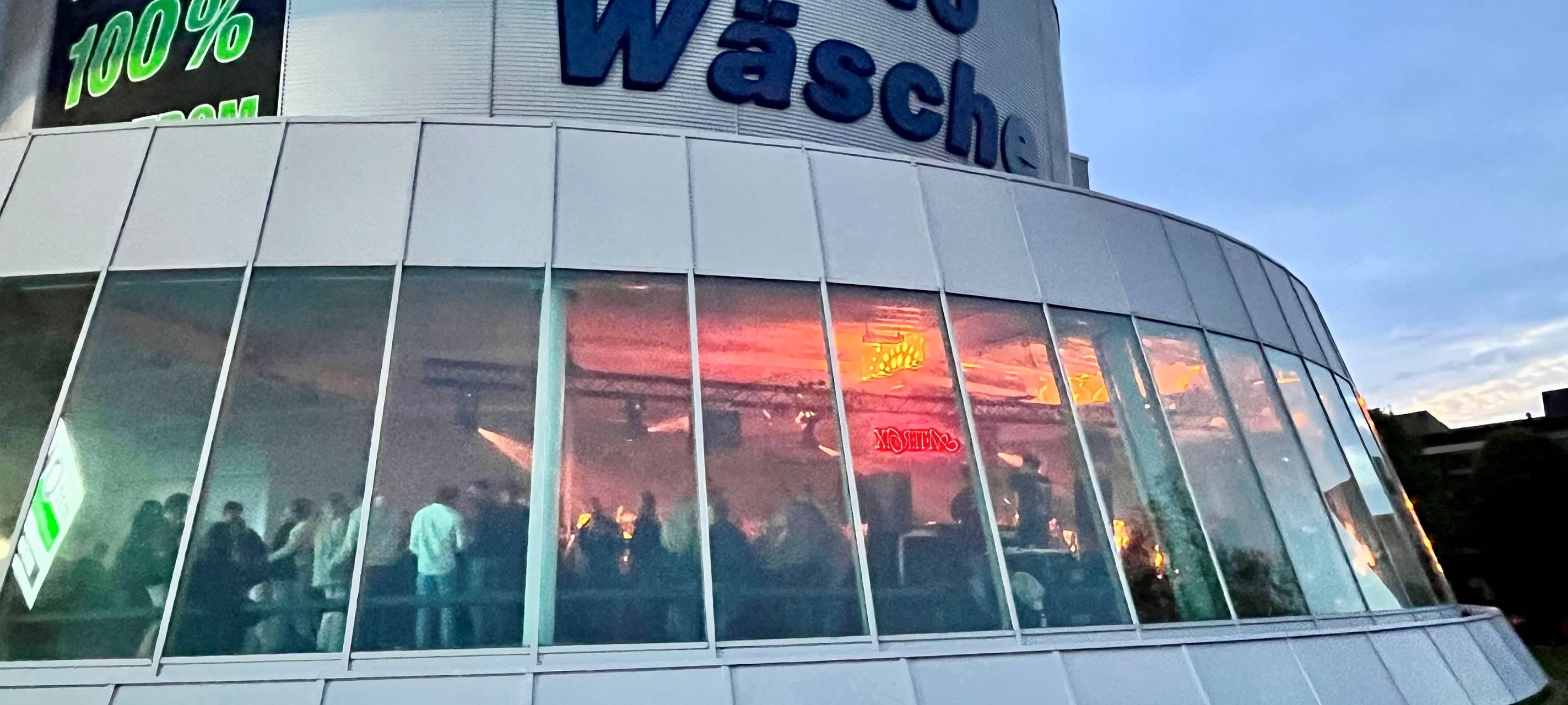 Waschanlage in Essen wird zur Partylocation: Das erwartet Euch!
