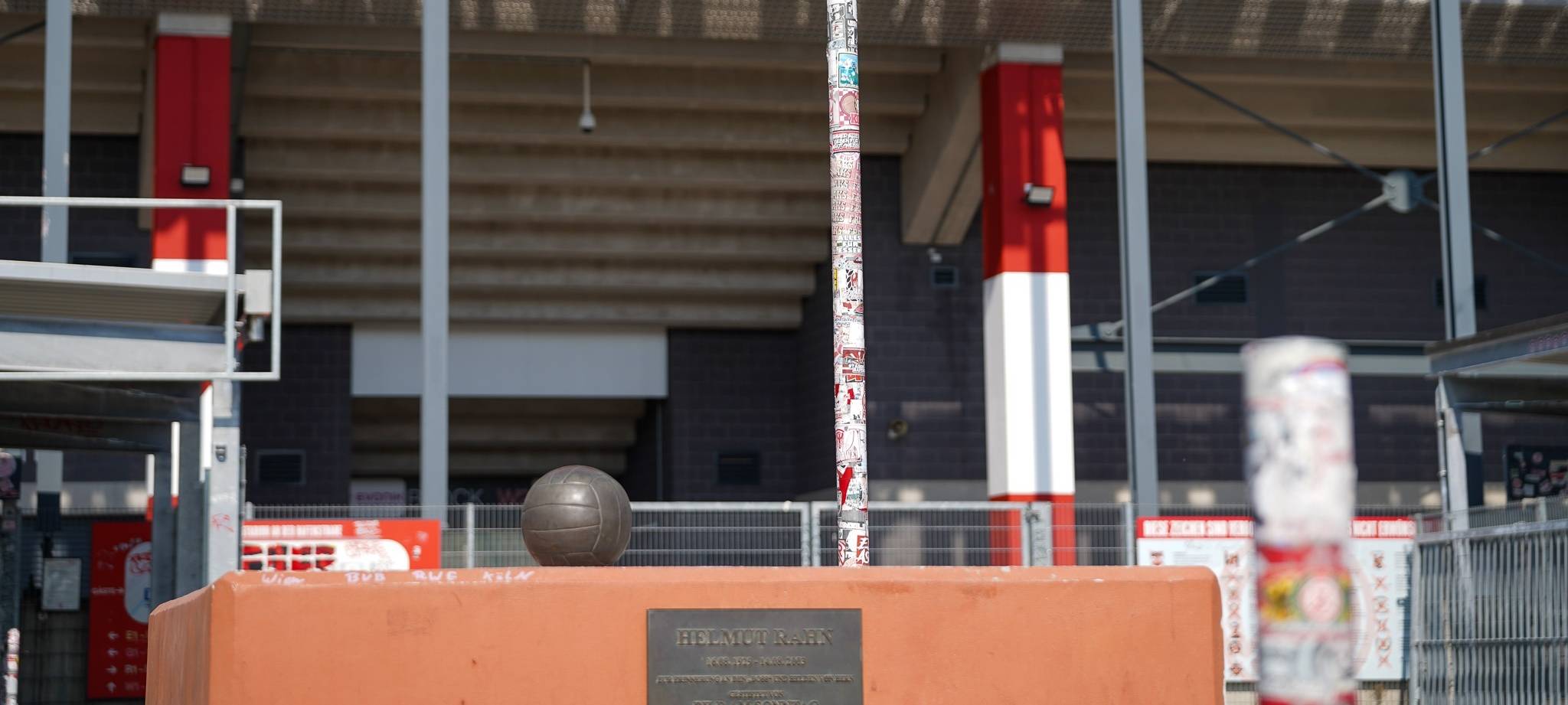 Helmut-Rahn-Statue in Essen nicht mehr am Stadion