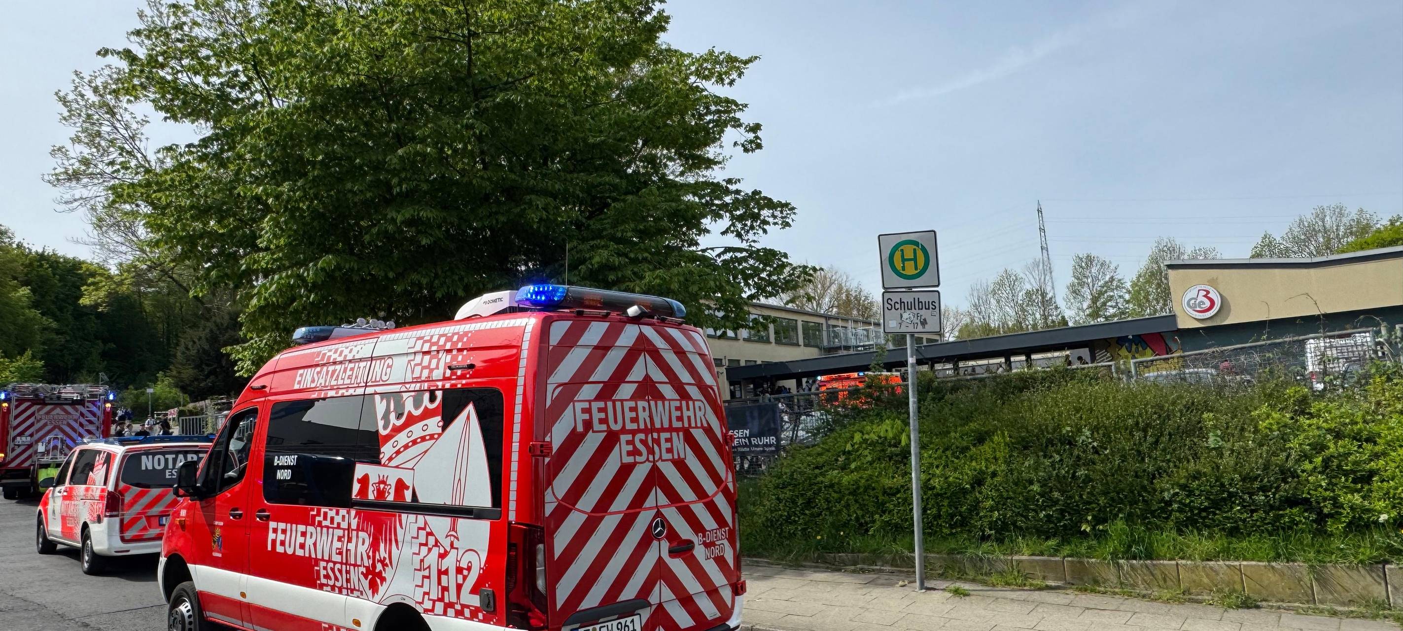 Großer Einsatz in Essen: Reizgas in Schule versprüht
