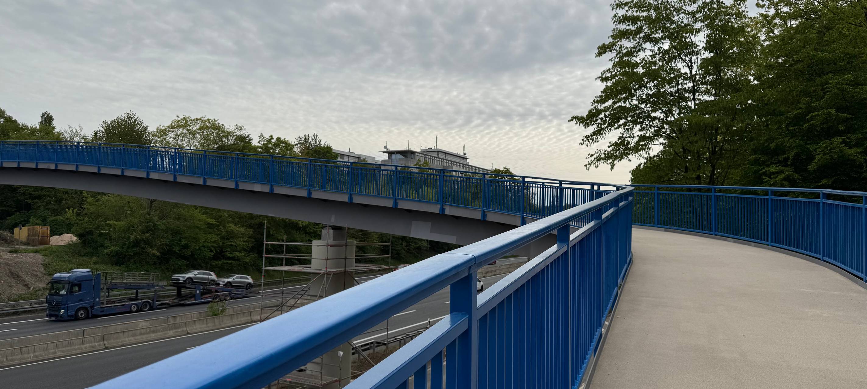 Beliebte Fußgängerbrücke in Essen wieder fertig