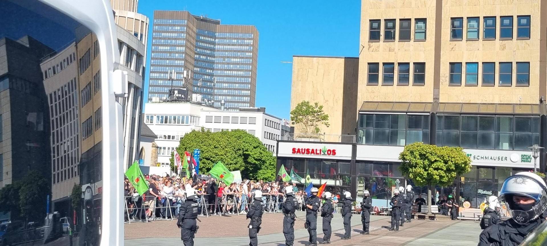 Demos in Essen am 1. Mai: Die Großeinsatz-Lage im Ticker